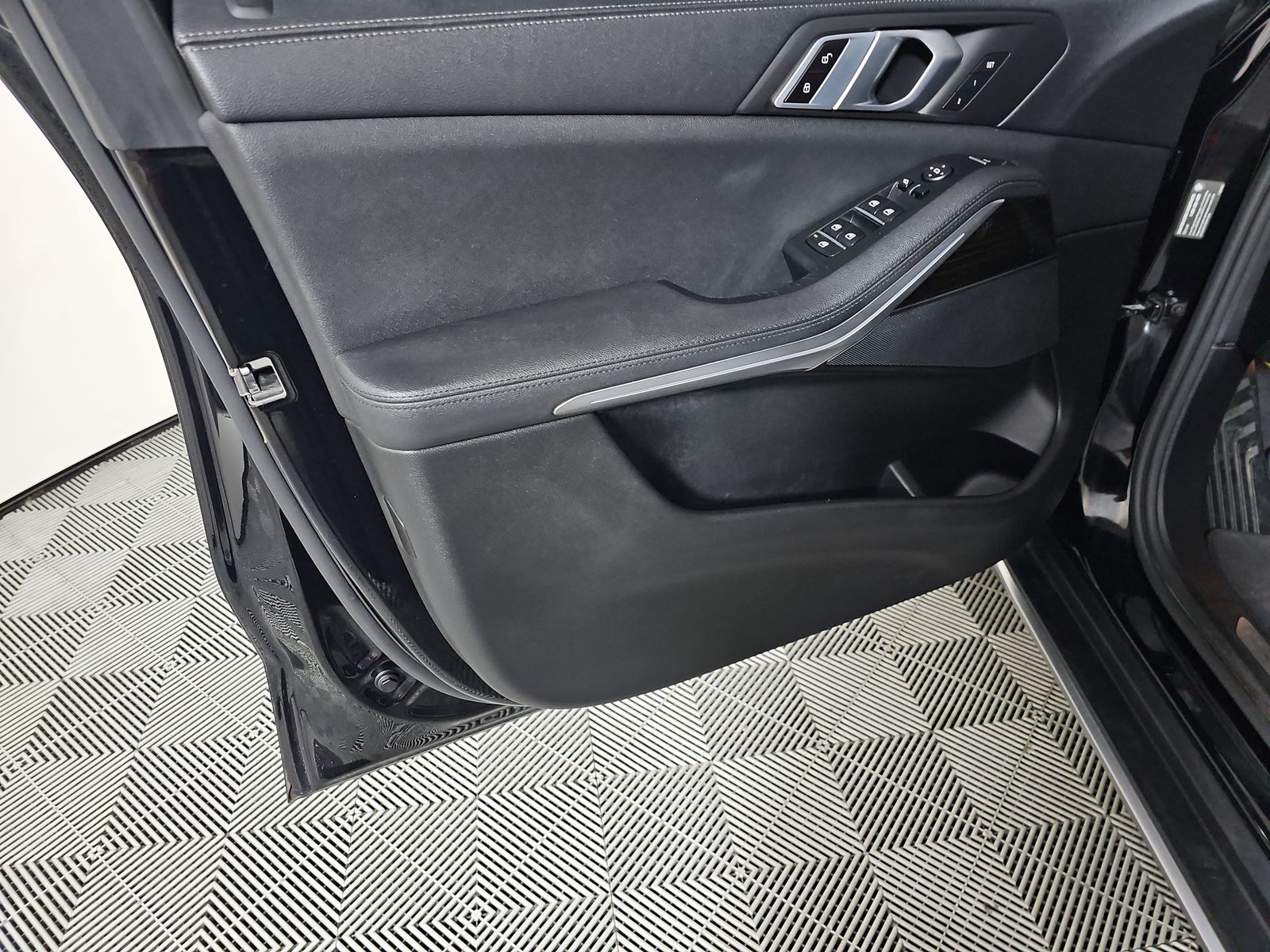 2020 BMW X5 xDrive40i AWD