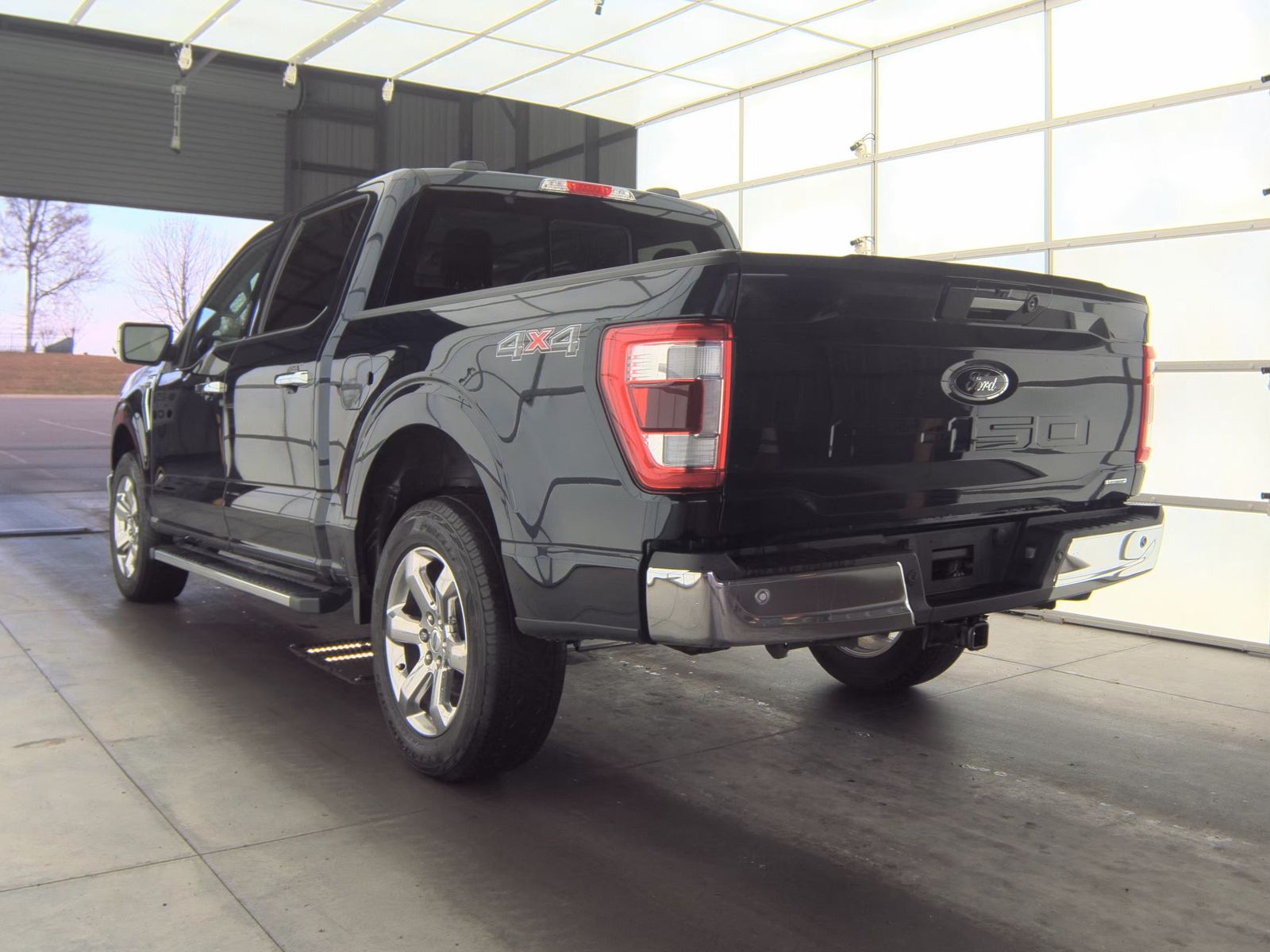 2023 Ford F-150 Lariat AWD