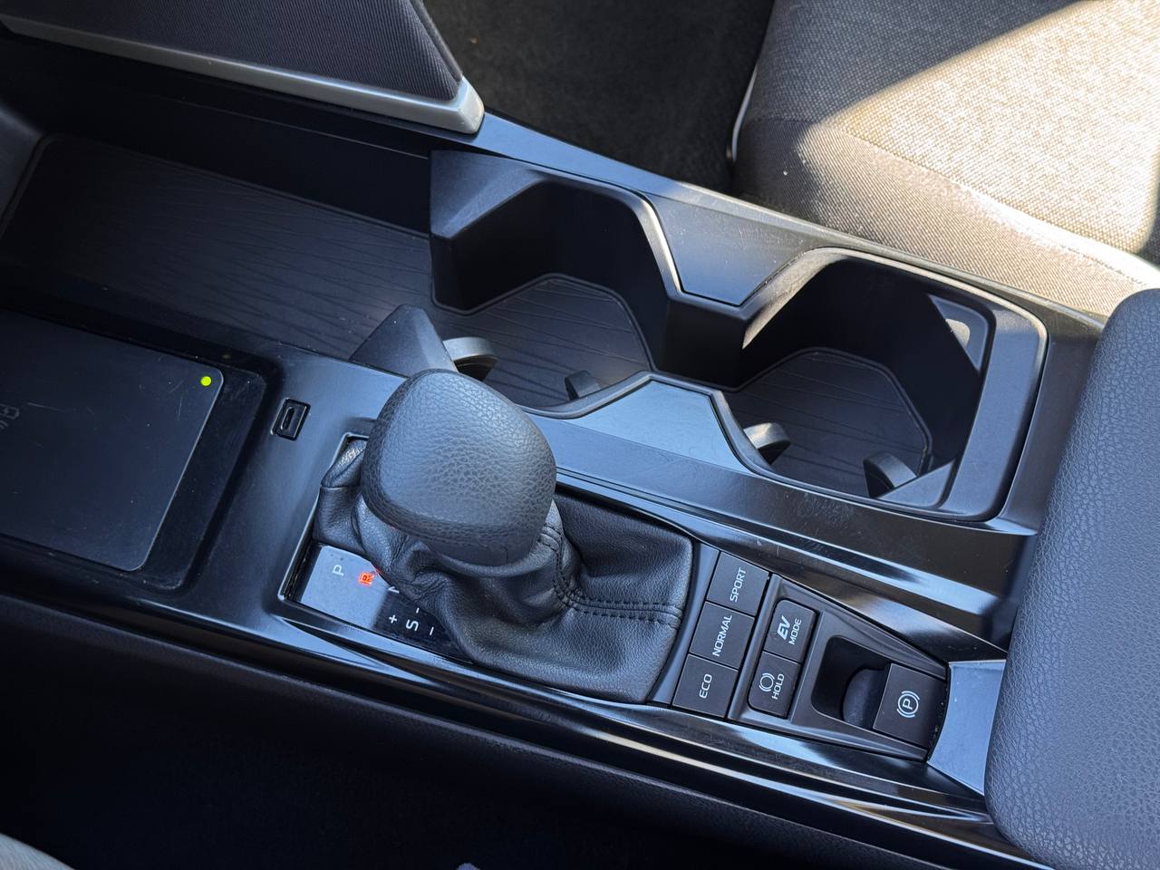 2025 Toyota Camry LE FWD