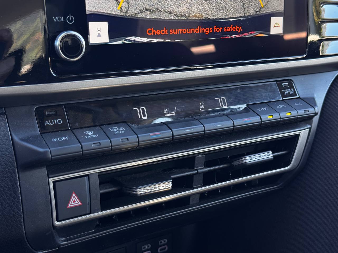 2025 Toyota Camry LE FWD