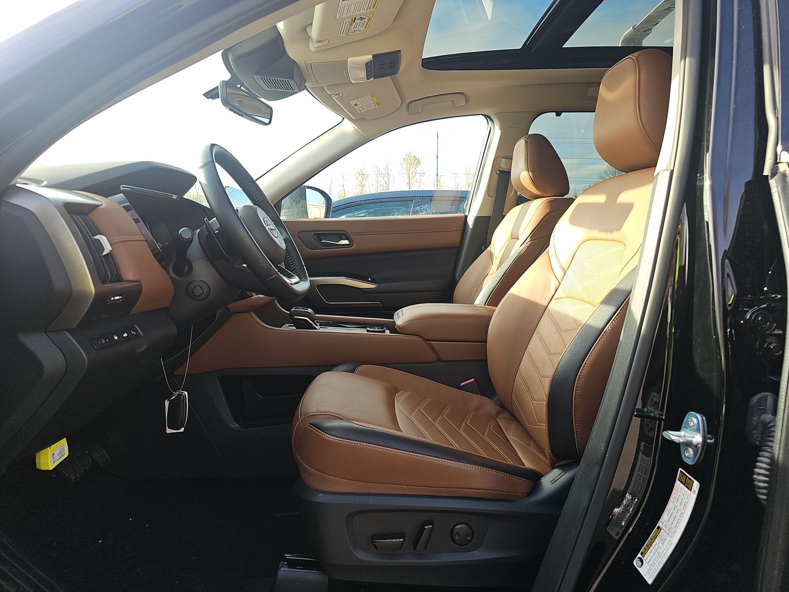 2024 Nissan Pathfinder Platinum AWD