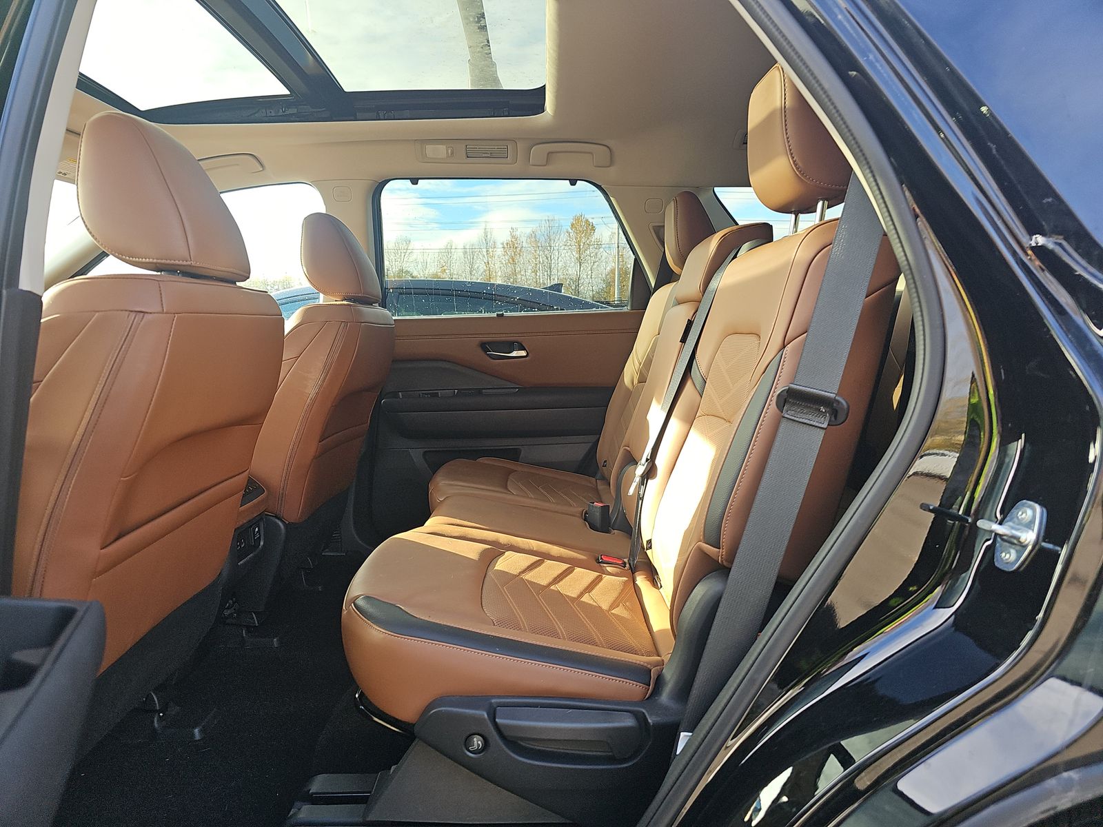 2024 Nissan Pathfinder Platinum AWD