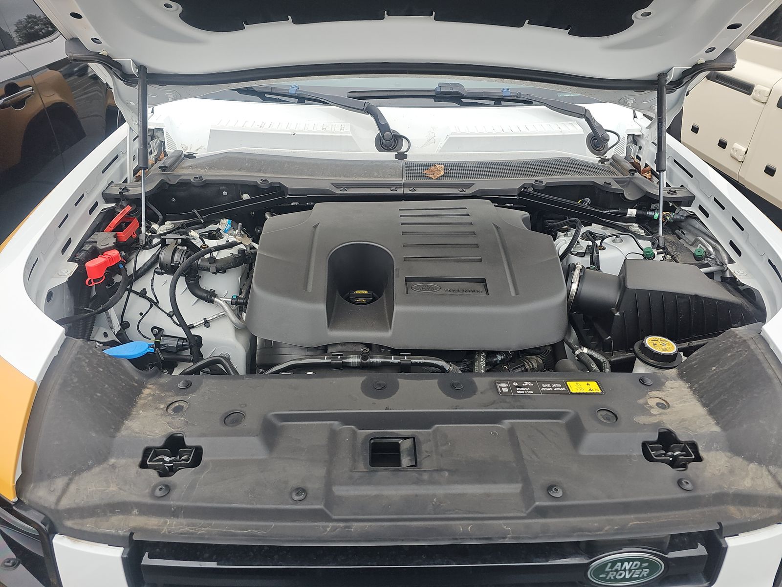 2023 Land Rover Defender 90 X-Dynamic SE AWD