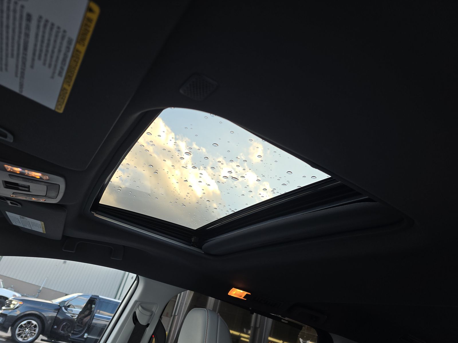 2024 Toyota Sienna XSE FWD