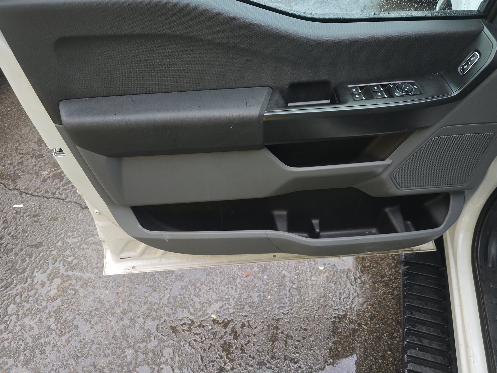 2023 Ford F-150 XL RWD