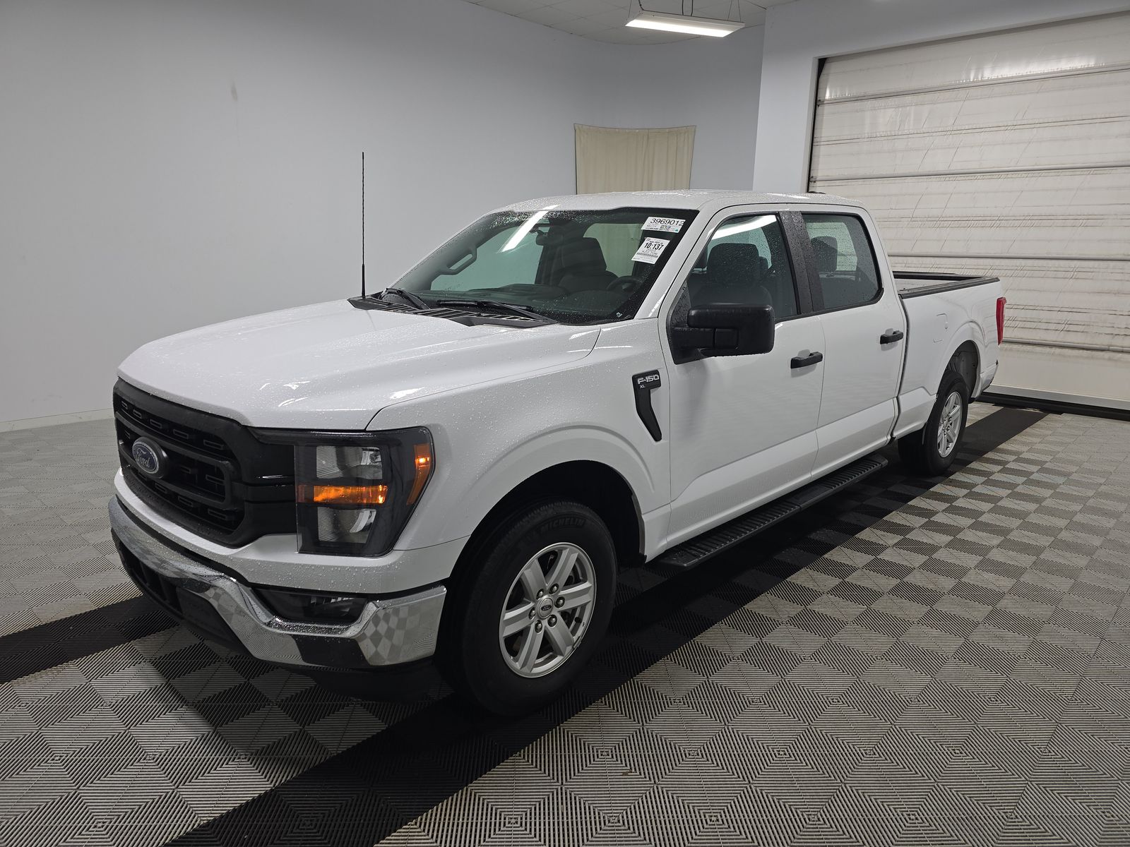 2023 Ford F-150 XL RWD