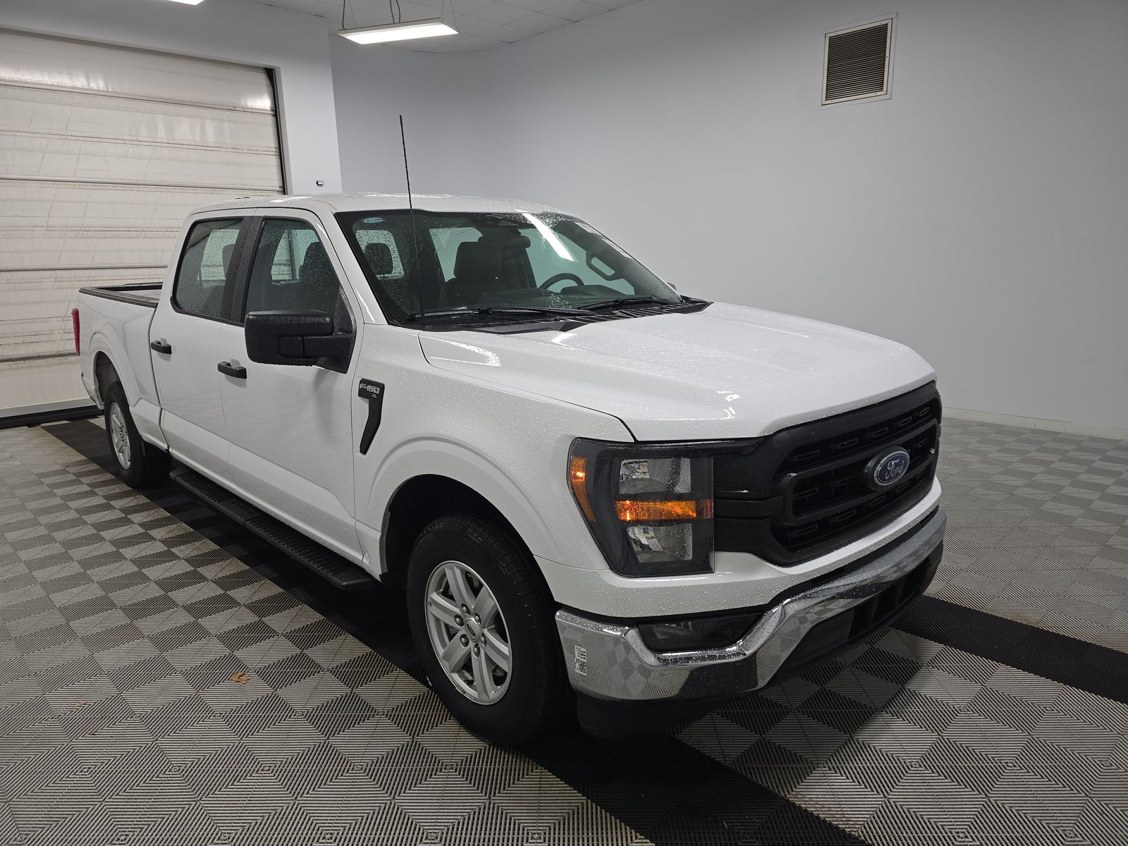 2023 Ford F-150 XL RWD