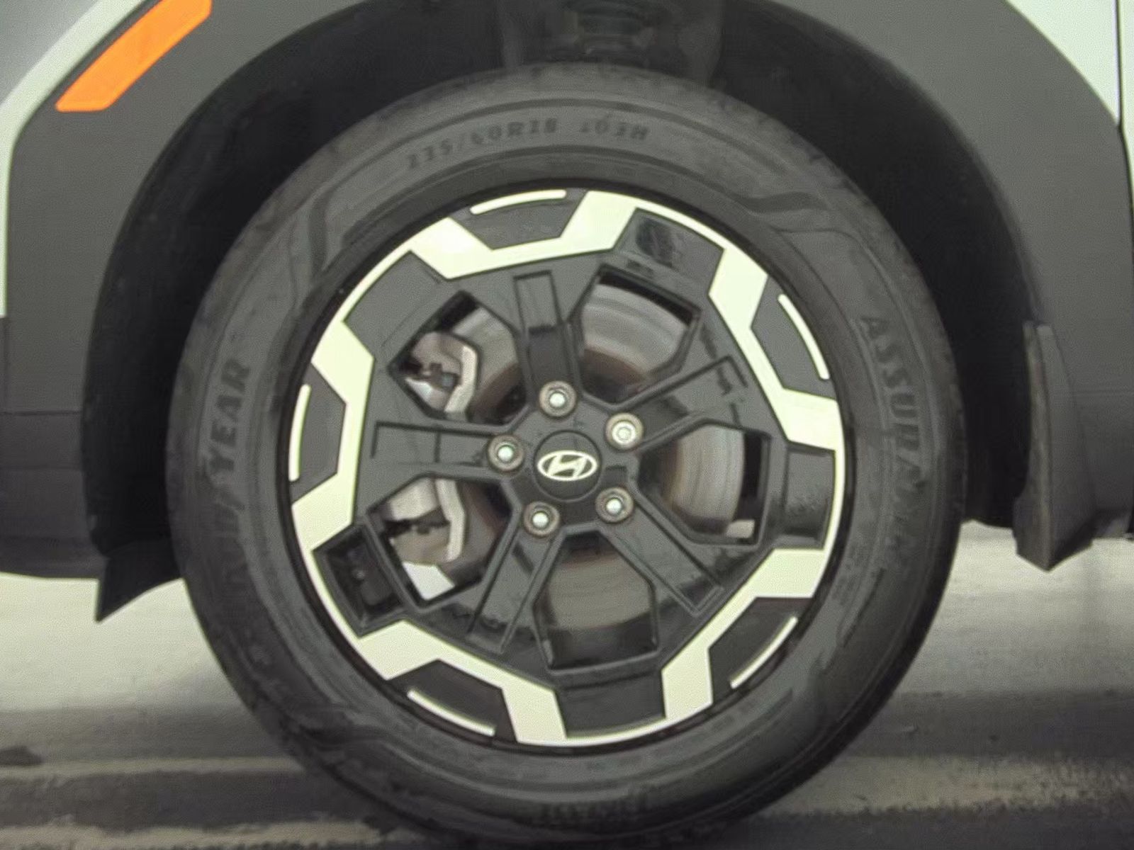 2025 Hyundai Santa Fe SE FWD