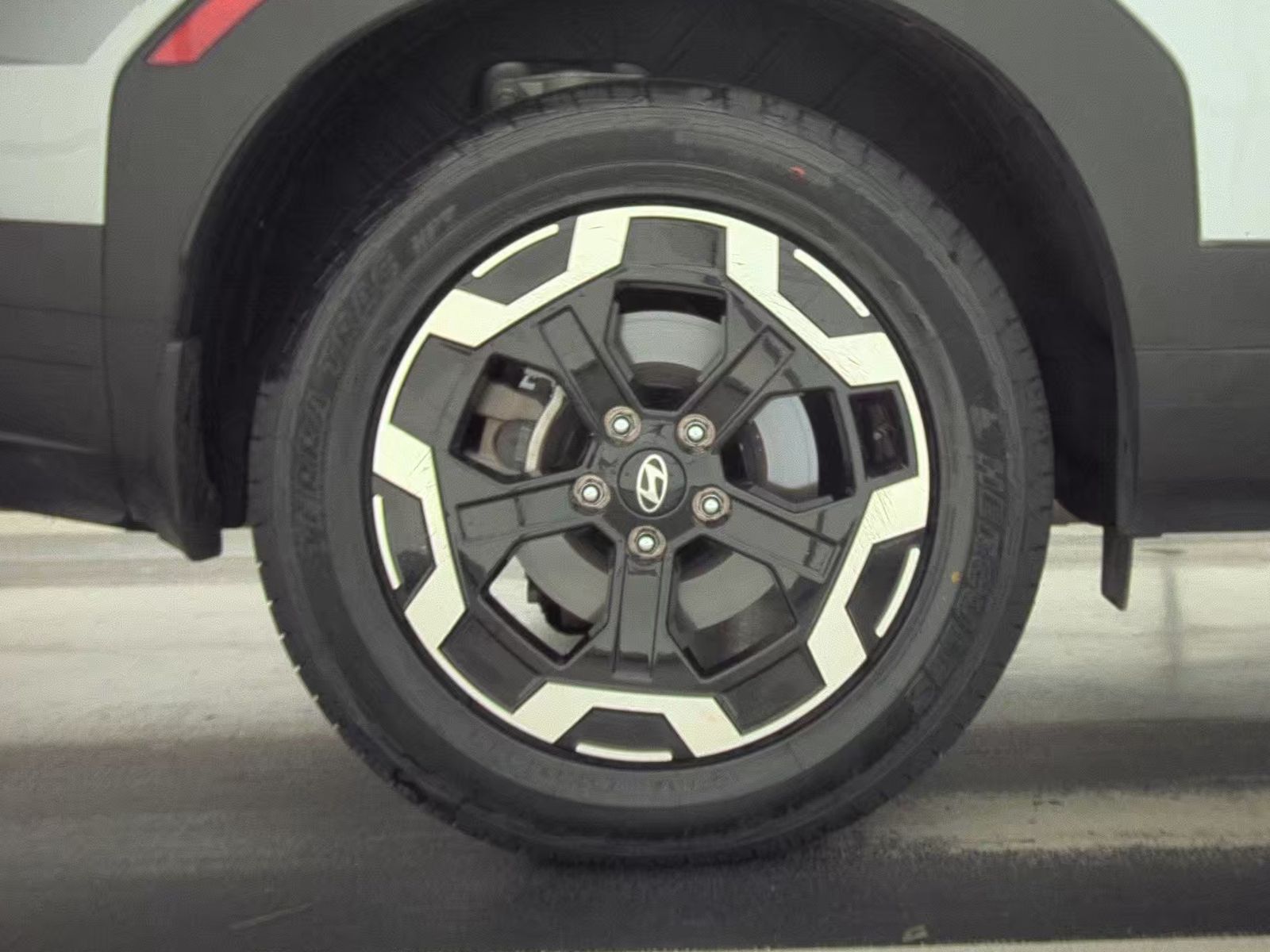 2025 Hyundai Santa Fe SE FWD