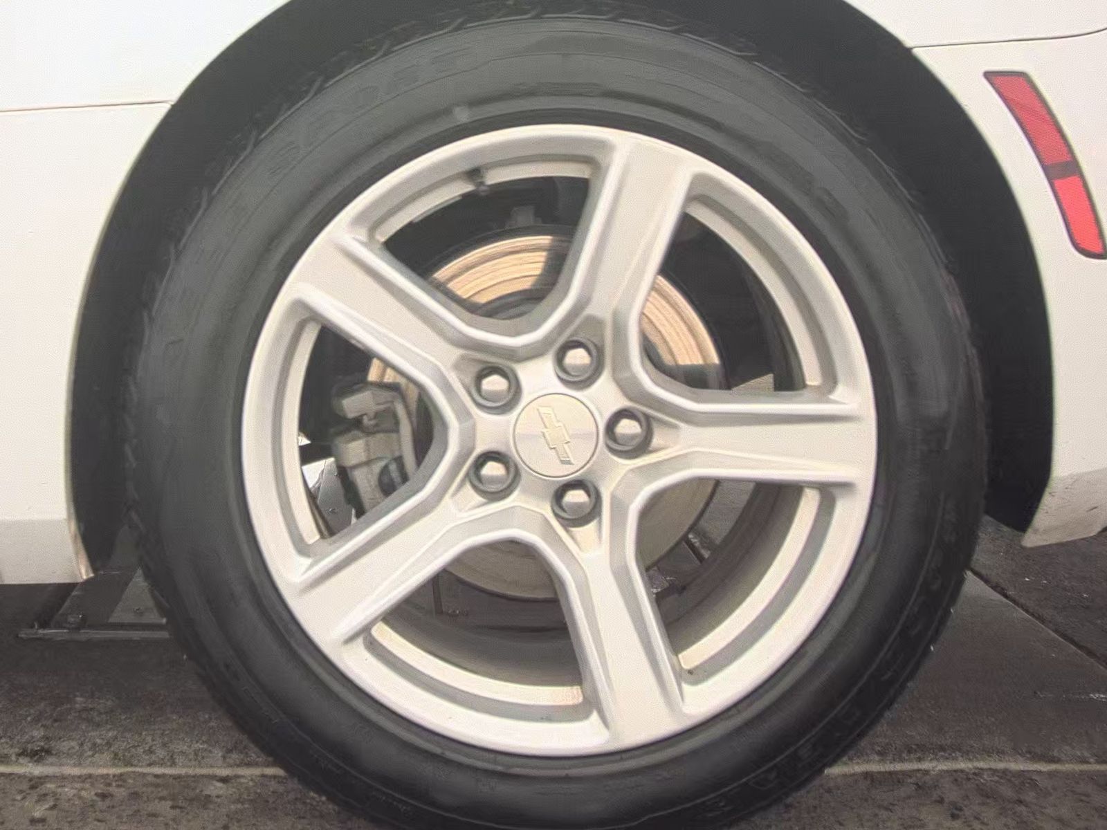 2023 Chevrolet Camaro 1LT RWD