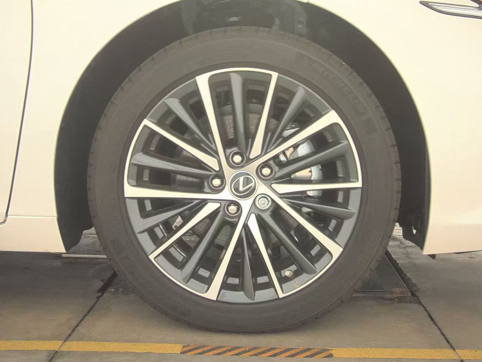 2025 Lexus ES ES 350 FWD