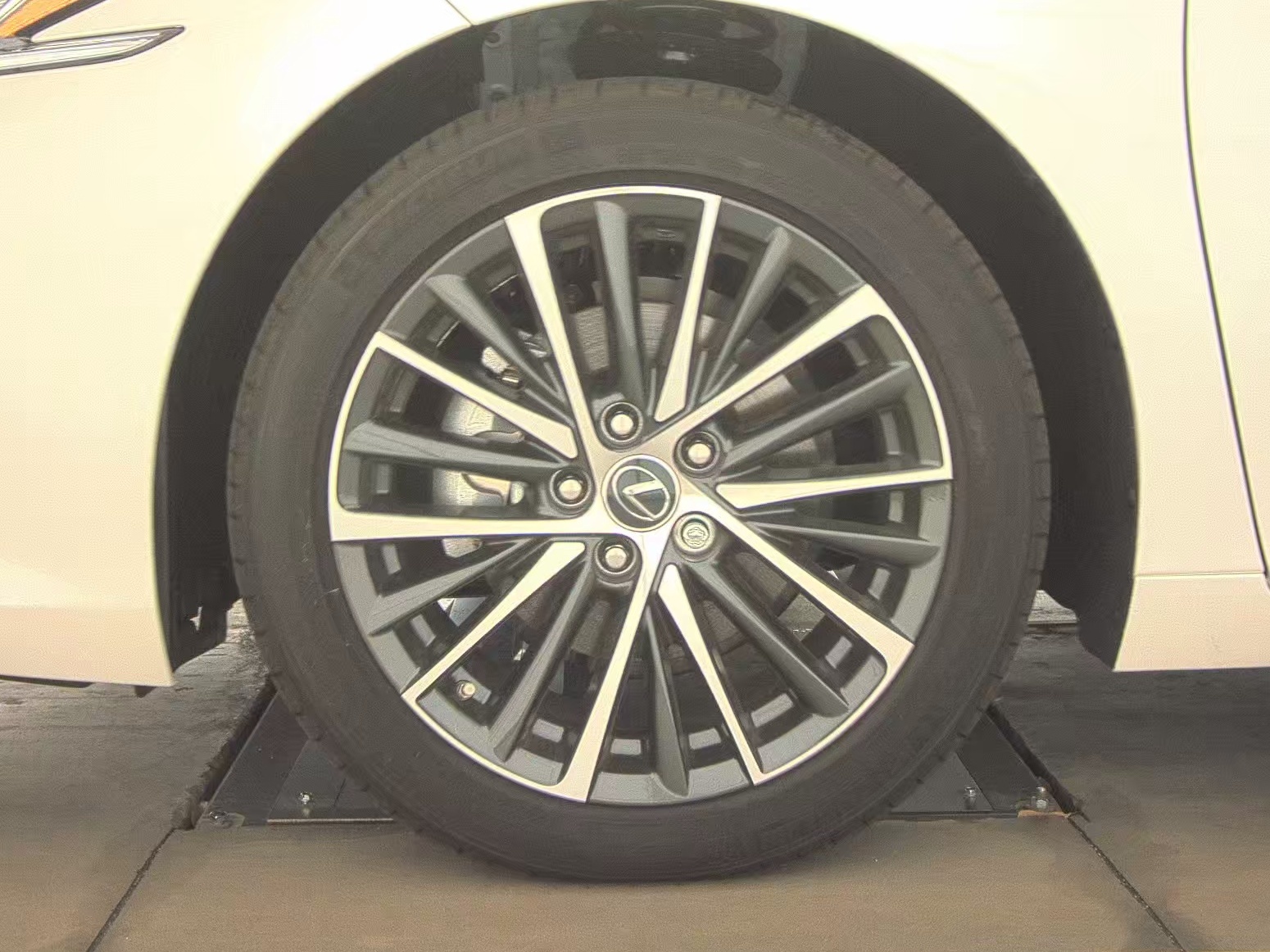 2025 Lexus ES ES 350 FWD