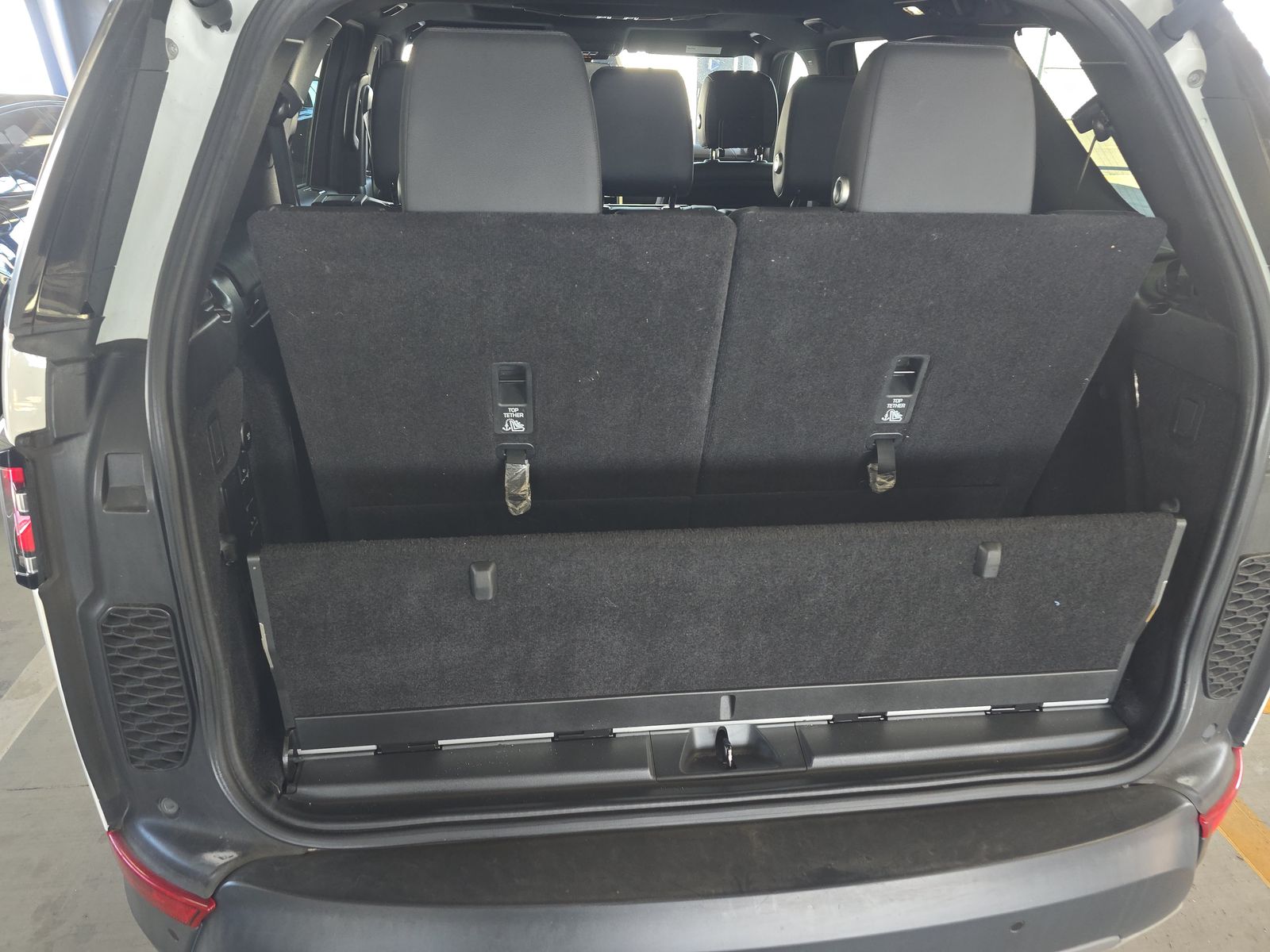 2018 Land Rover Discovery HSE AWD