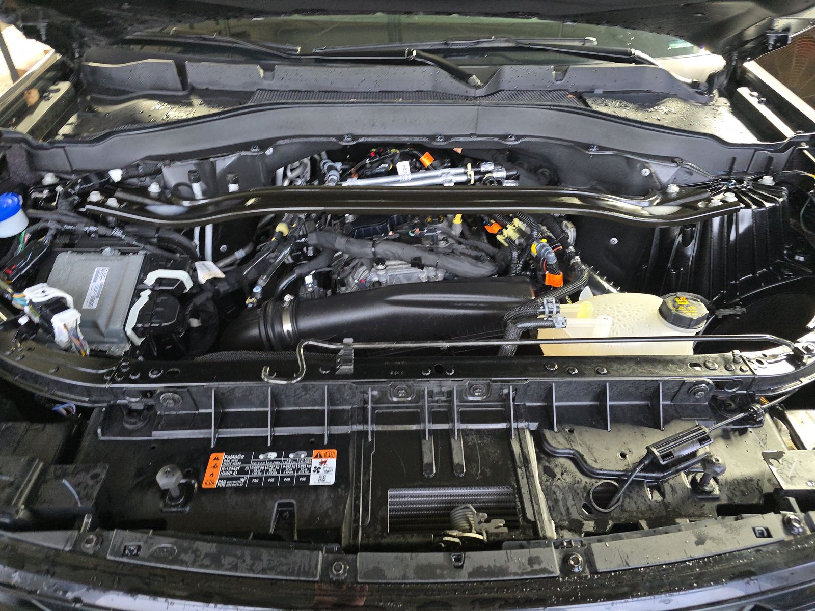 2025 Ford Explorer ST-Line RWD