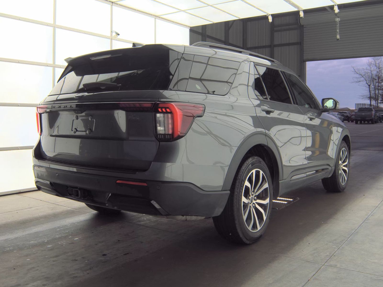 2025 Ford Explorer ST-Line RWD