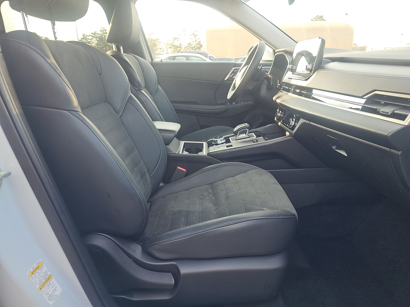 2024 Mitsubishi Outlander PHEV SE AWD