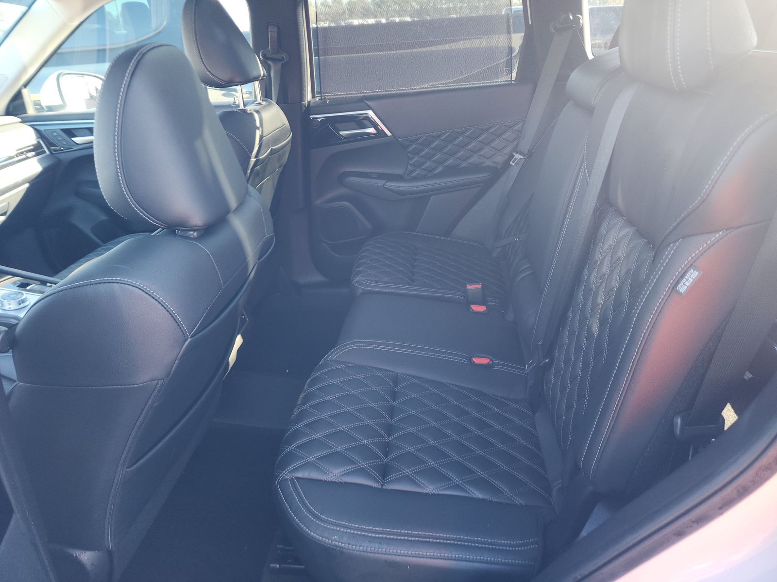 2024 Mitsubishi Outlander PHEV SEL AWD