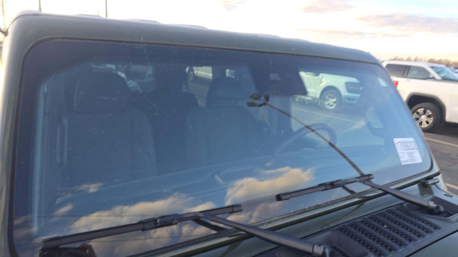 2024 Jeep Wrangler Sahara AWD