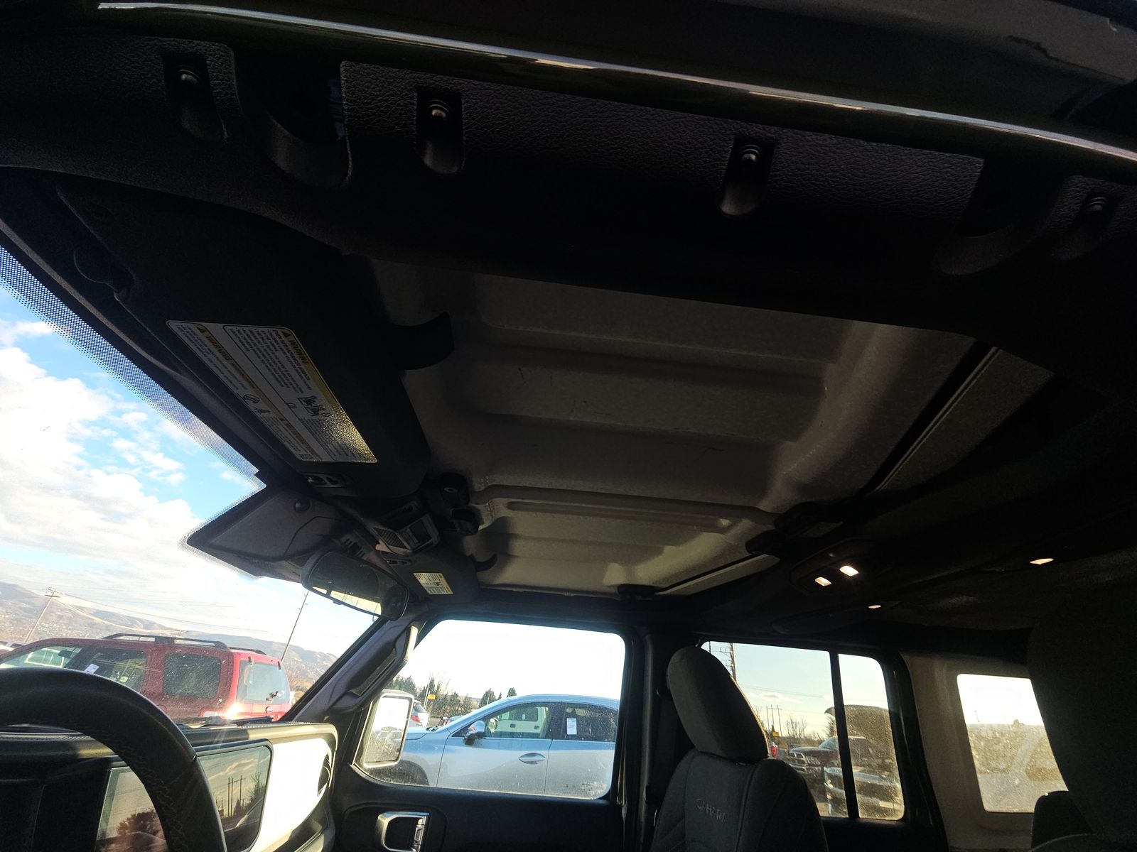 2024 Jeep Wrangler Sahara AWD