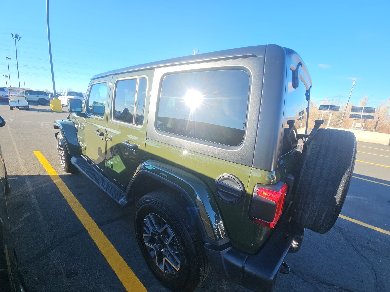 2024 Jeep Wrangler Sahara AWD