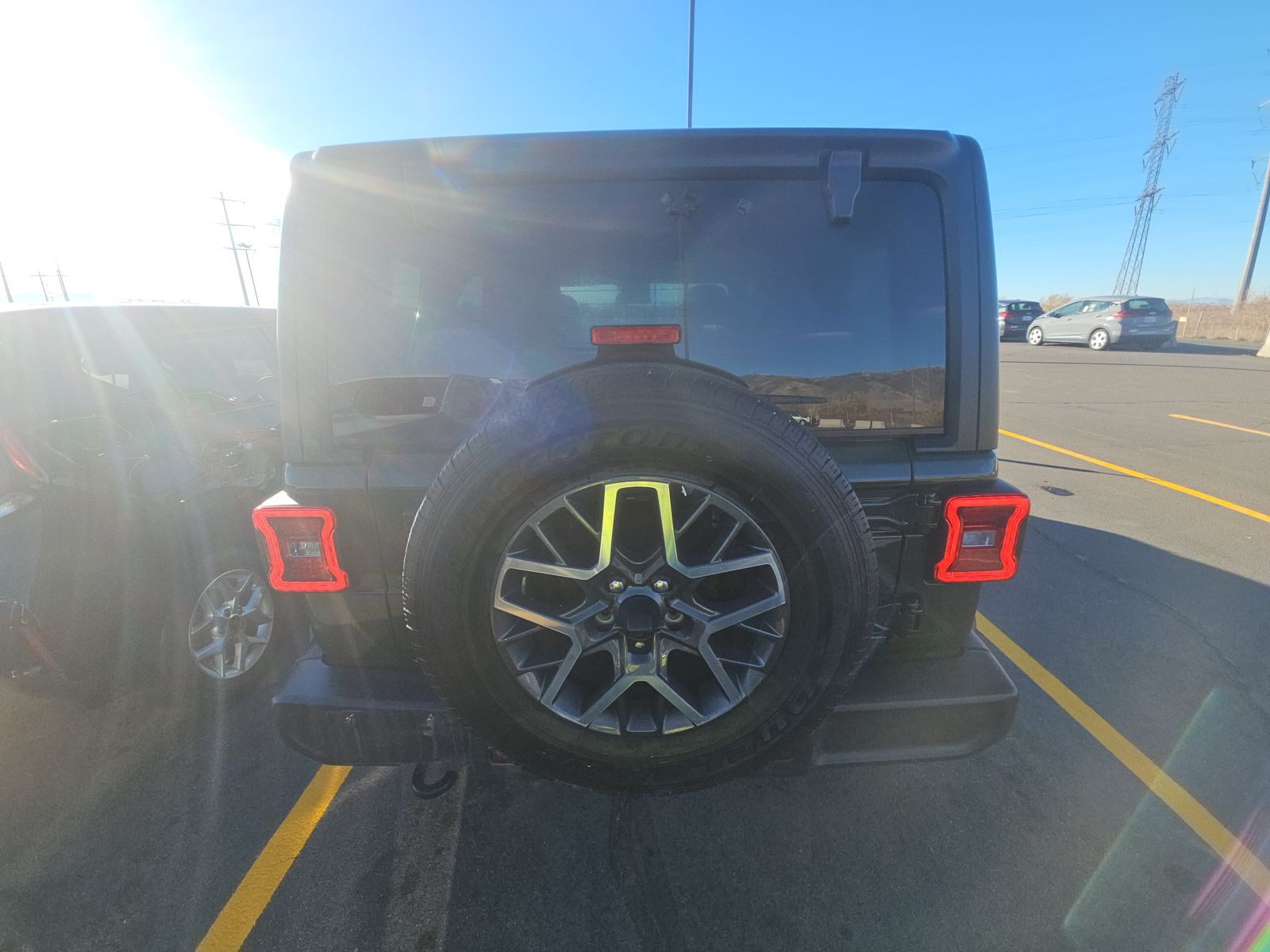 2024 Jeep Wrangler Sahara AWD