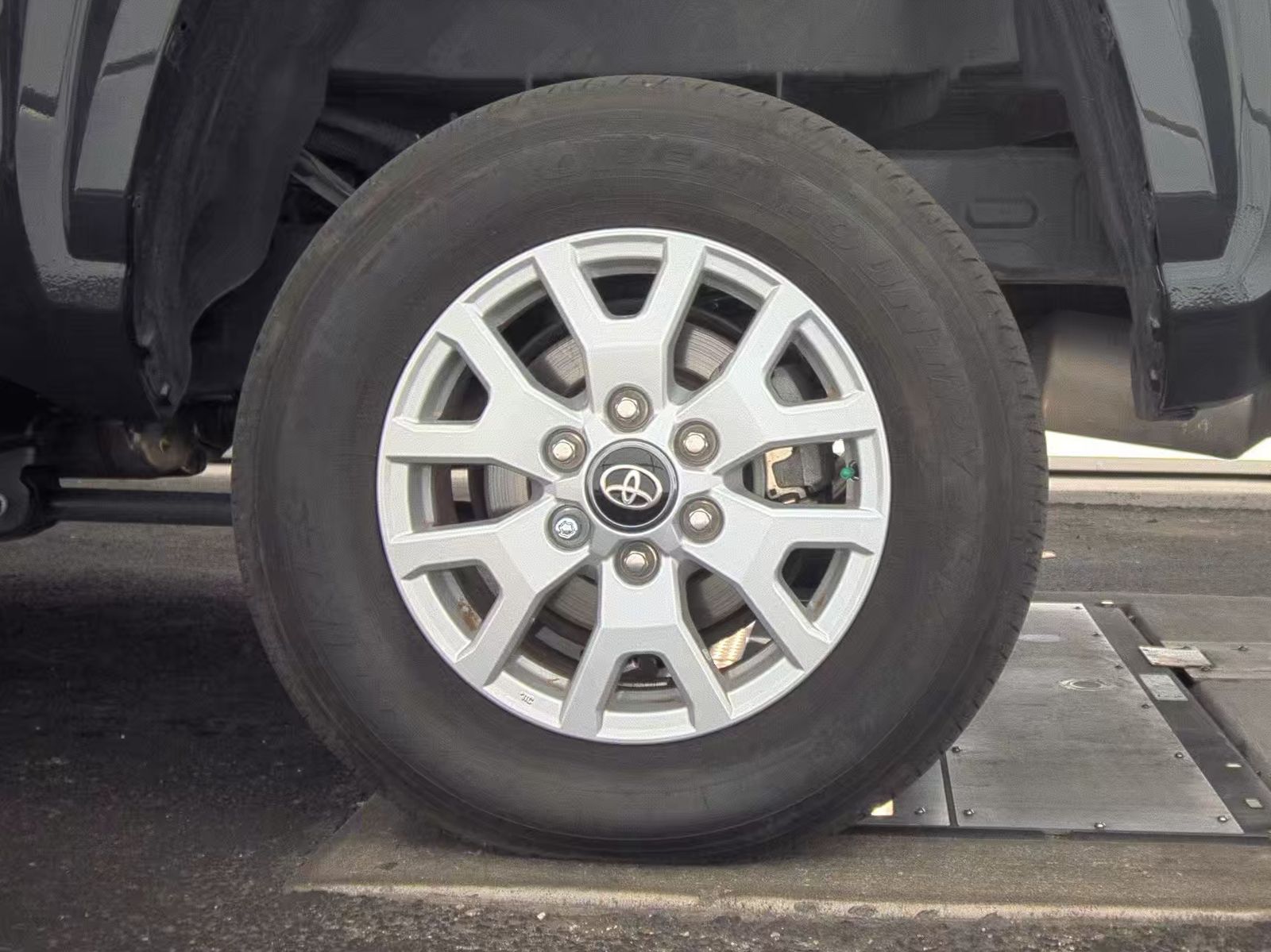 2024 Toyota Tacoma SR5 RWD