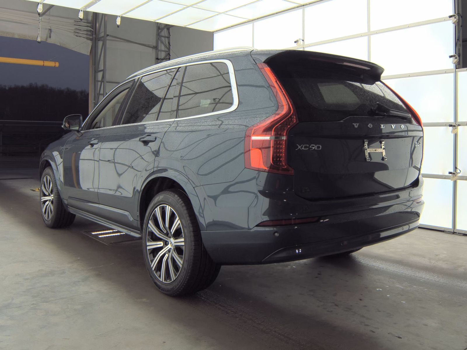 2023 Volvo XC90 B6 Core AWD