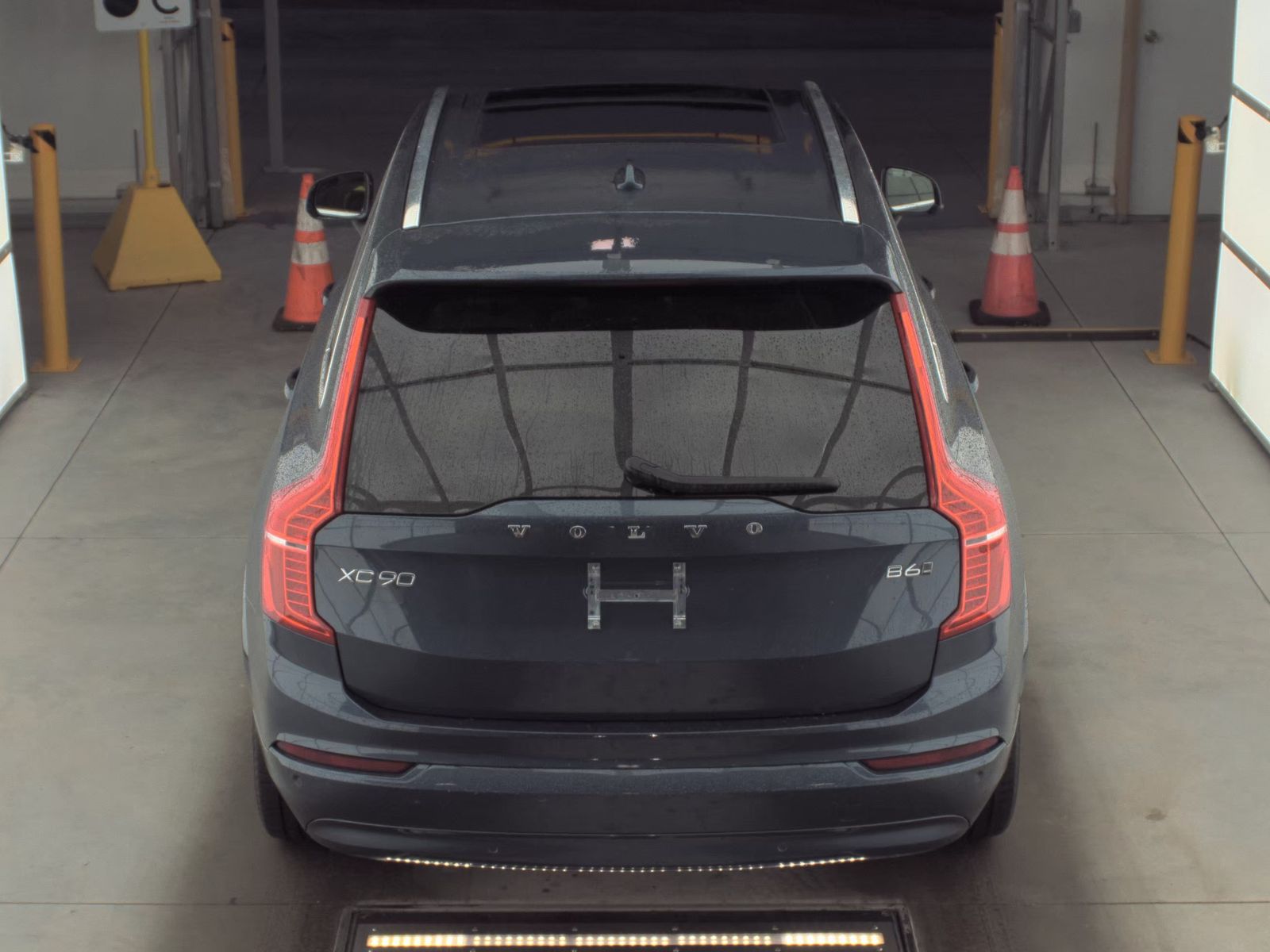 2023 Volvo XC90 B6 Core AWD