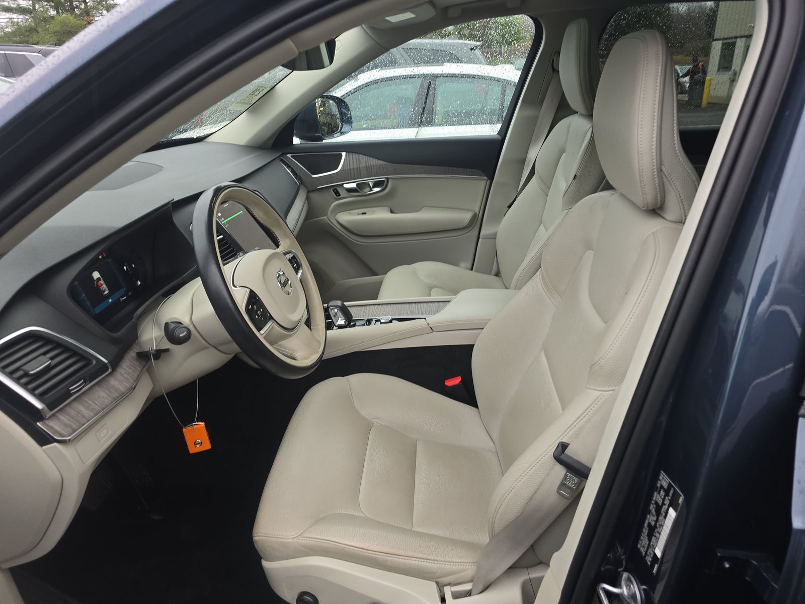 2023 Volvo XC90 B6 Core AWD