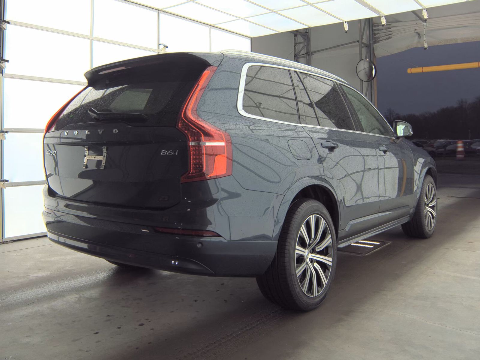 2023 Volvo XC90 B6 Core AWD