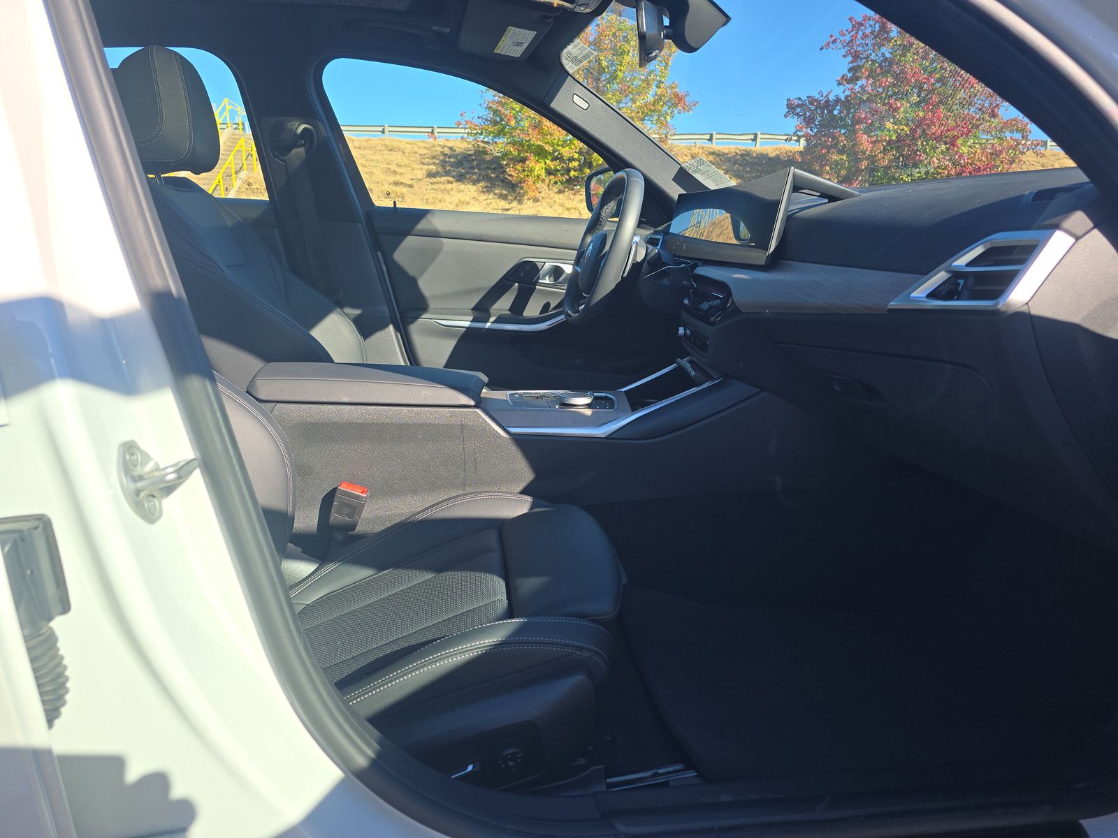 2025 BMW 3 Series 330i RWD