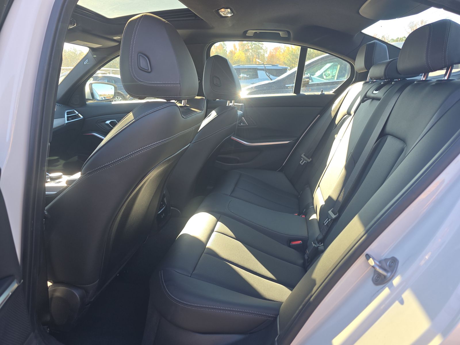 2025 BMW 3 Series 330i RWD