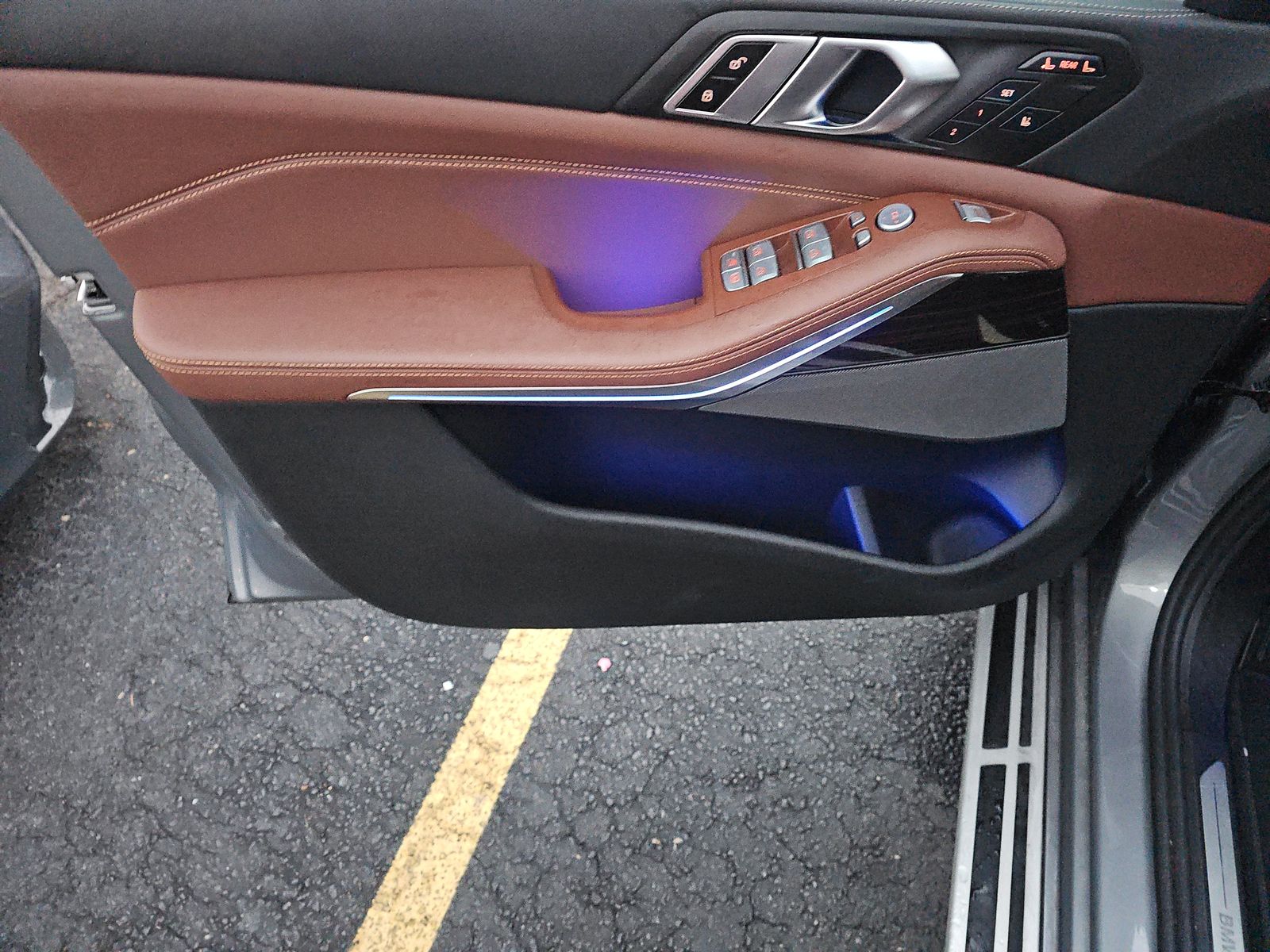 2025 BMW X7 xDrive40i AWD