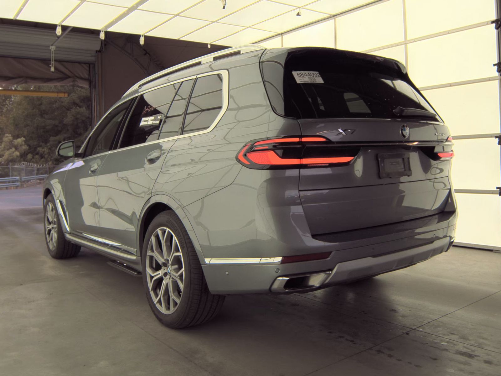 2025 BMW X7 xDrive40i AWD