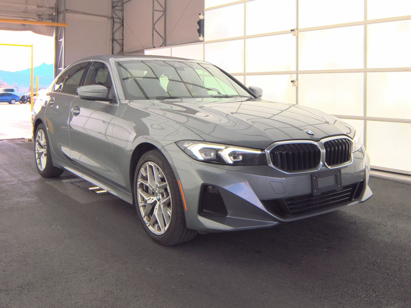 2025 BMW 3 Series 330i xDrive AWD