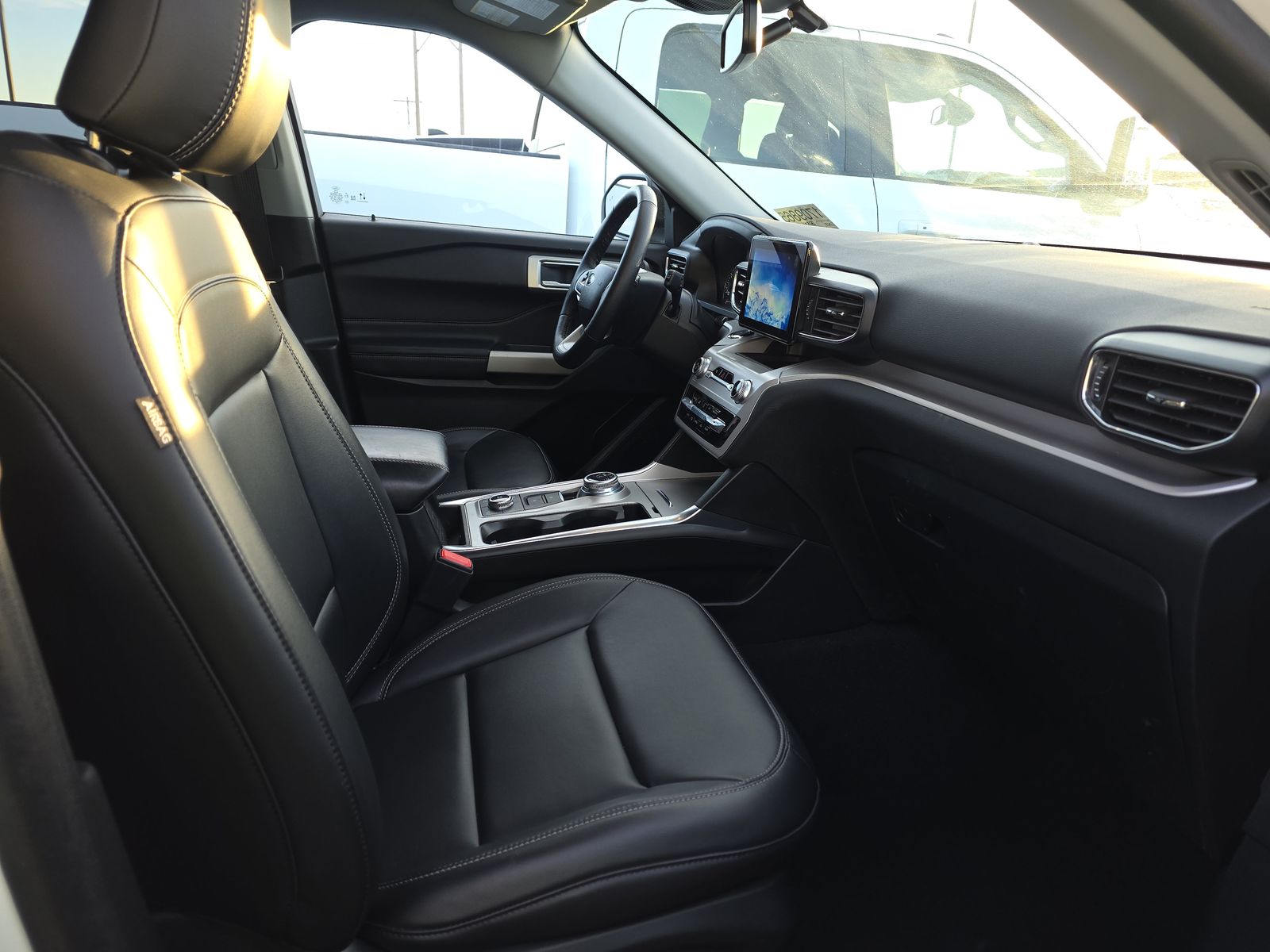 2024 Ford Explorer XLT AWD