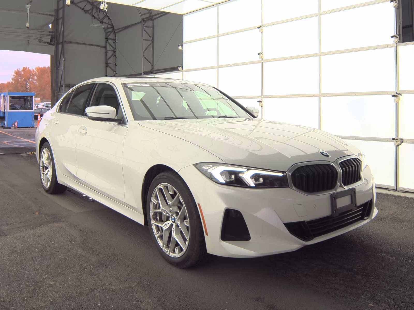 2025 BMW 3 Series 330i xDrive AWD