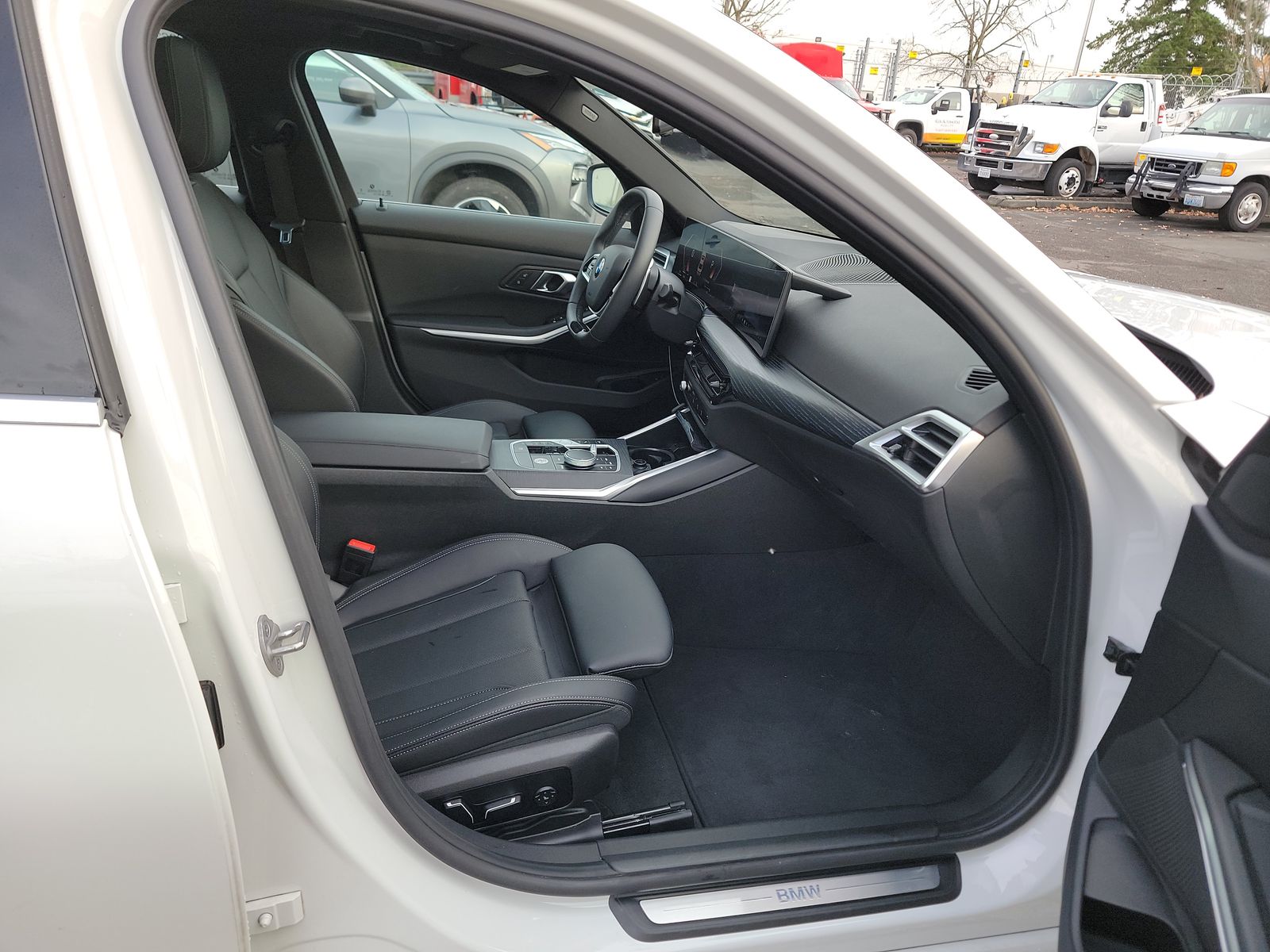 2025 BMW 3 Series 330i xDrive AWD