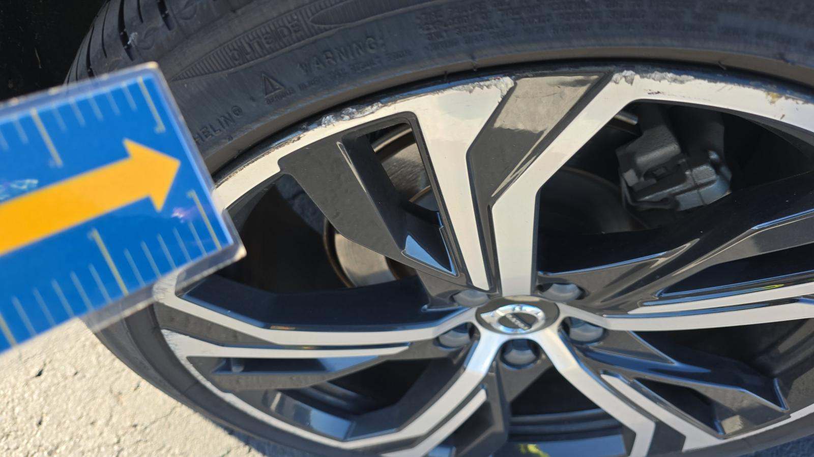 2024 Volvo S60 B5 Plus FWD