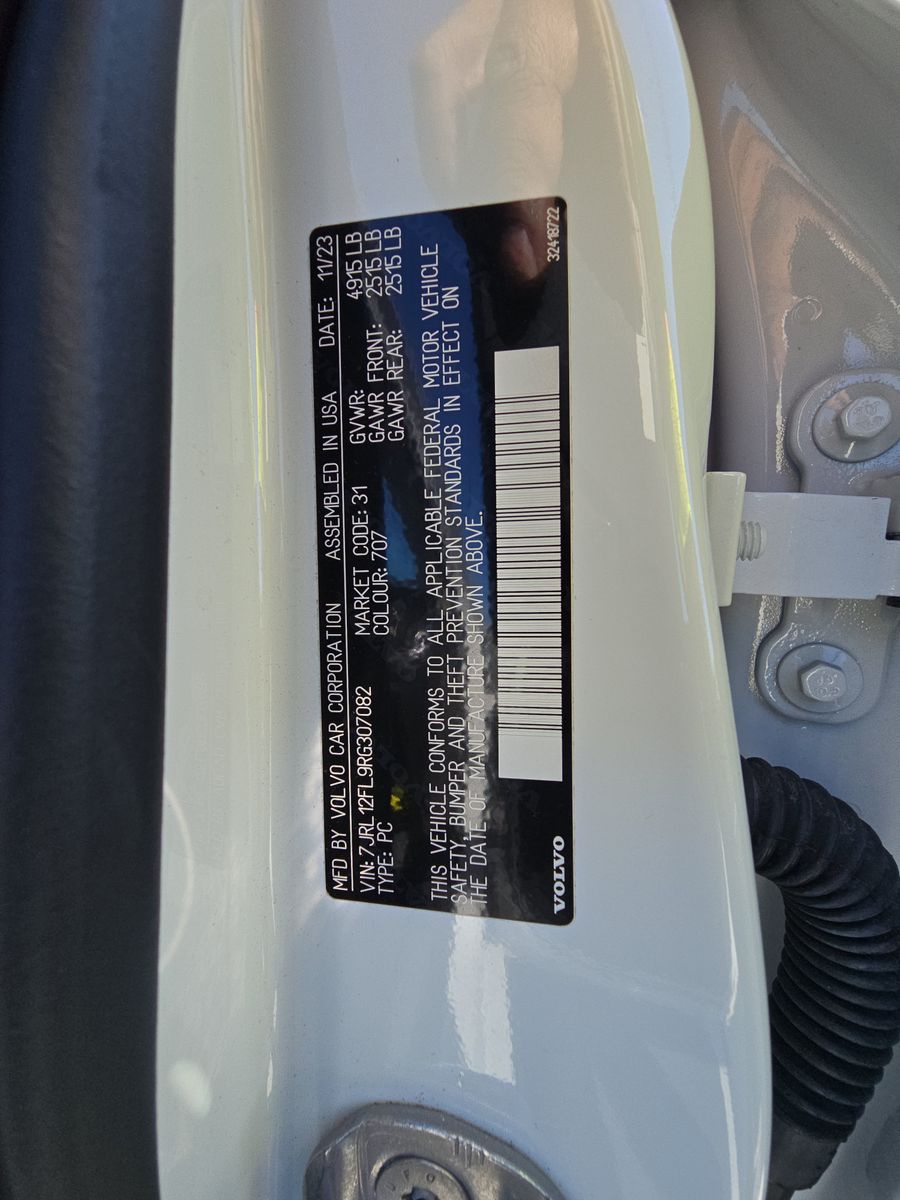 2024 Volvo S60 B5 Plus FWD