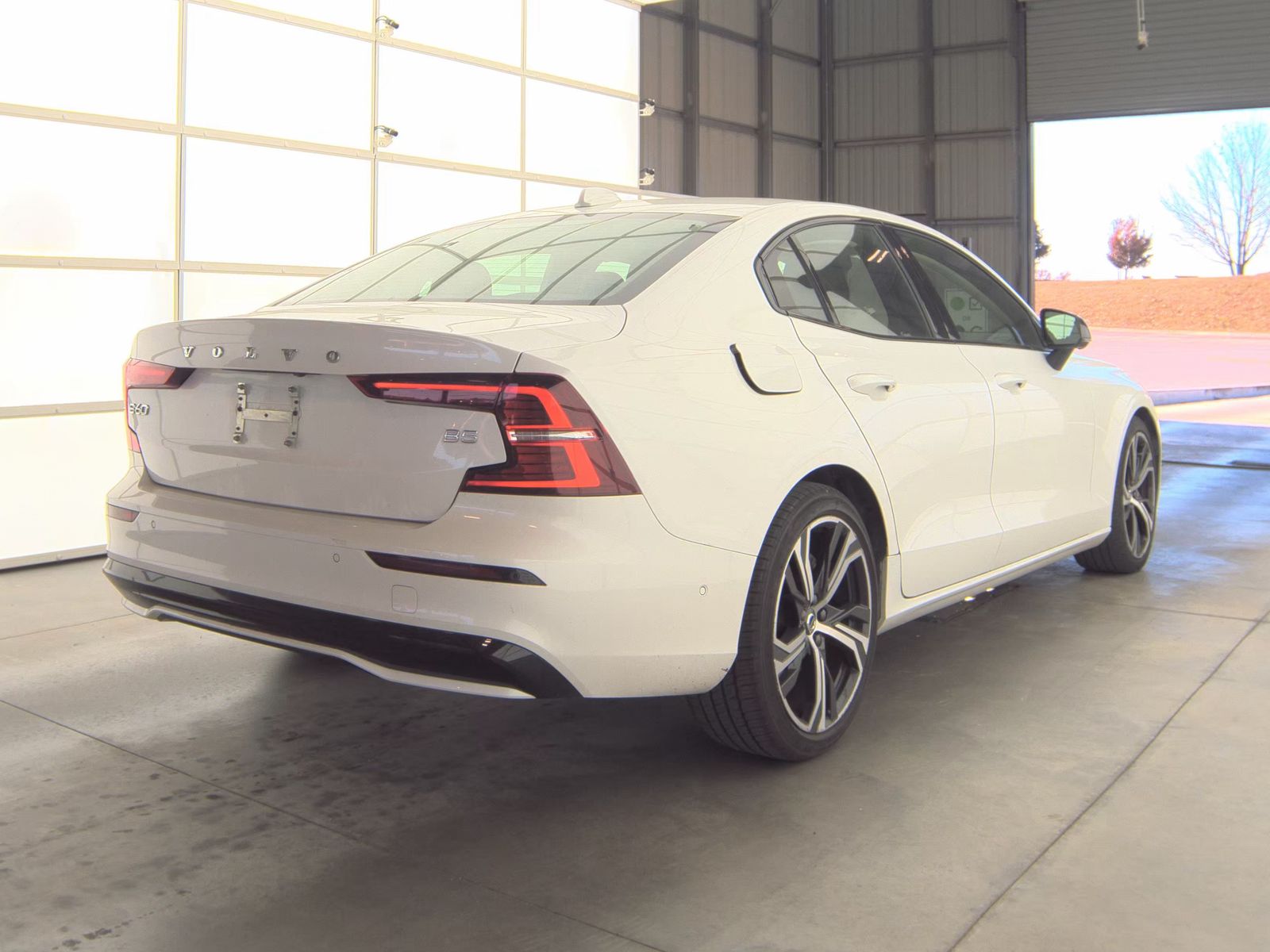 2024 Volvo S60 B5 Plus FWD