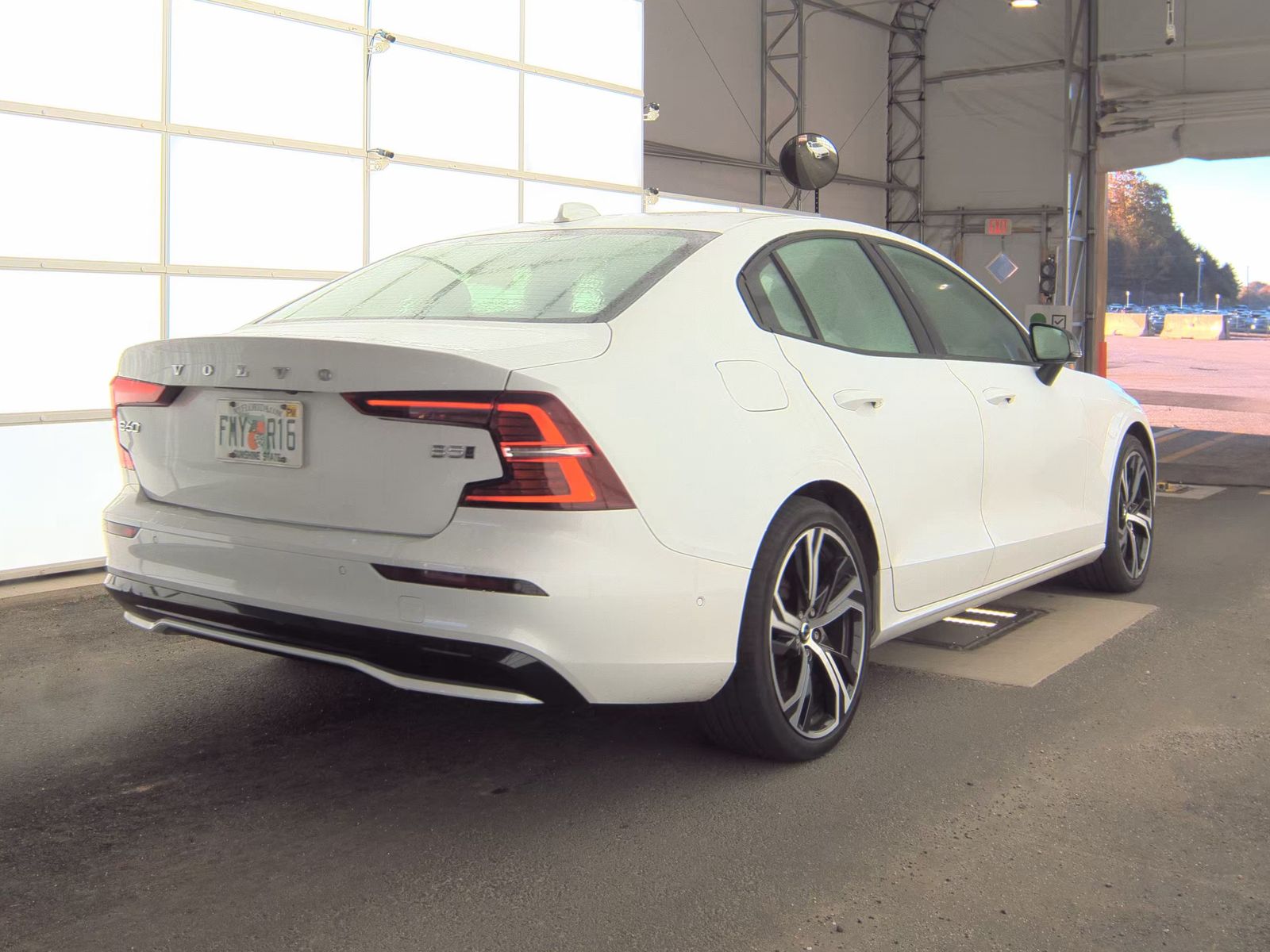 2024 Volvo S60 B5 Plus AWD