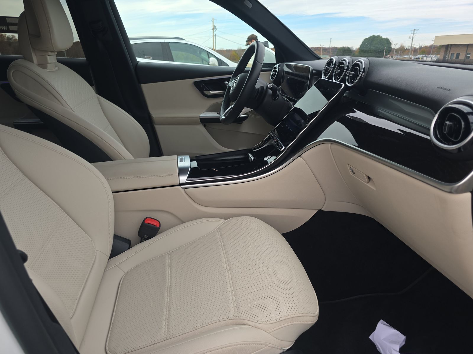 2025 Mercedes-Benz GLC GLC 300 AWD