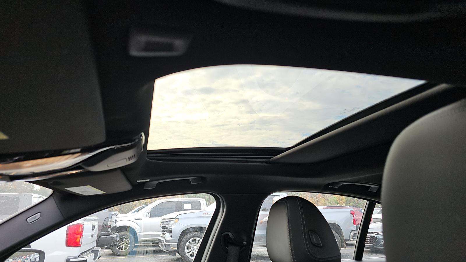 2025 BMW 3 Series 330i RWD