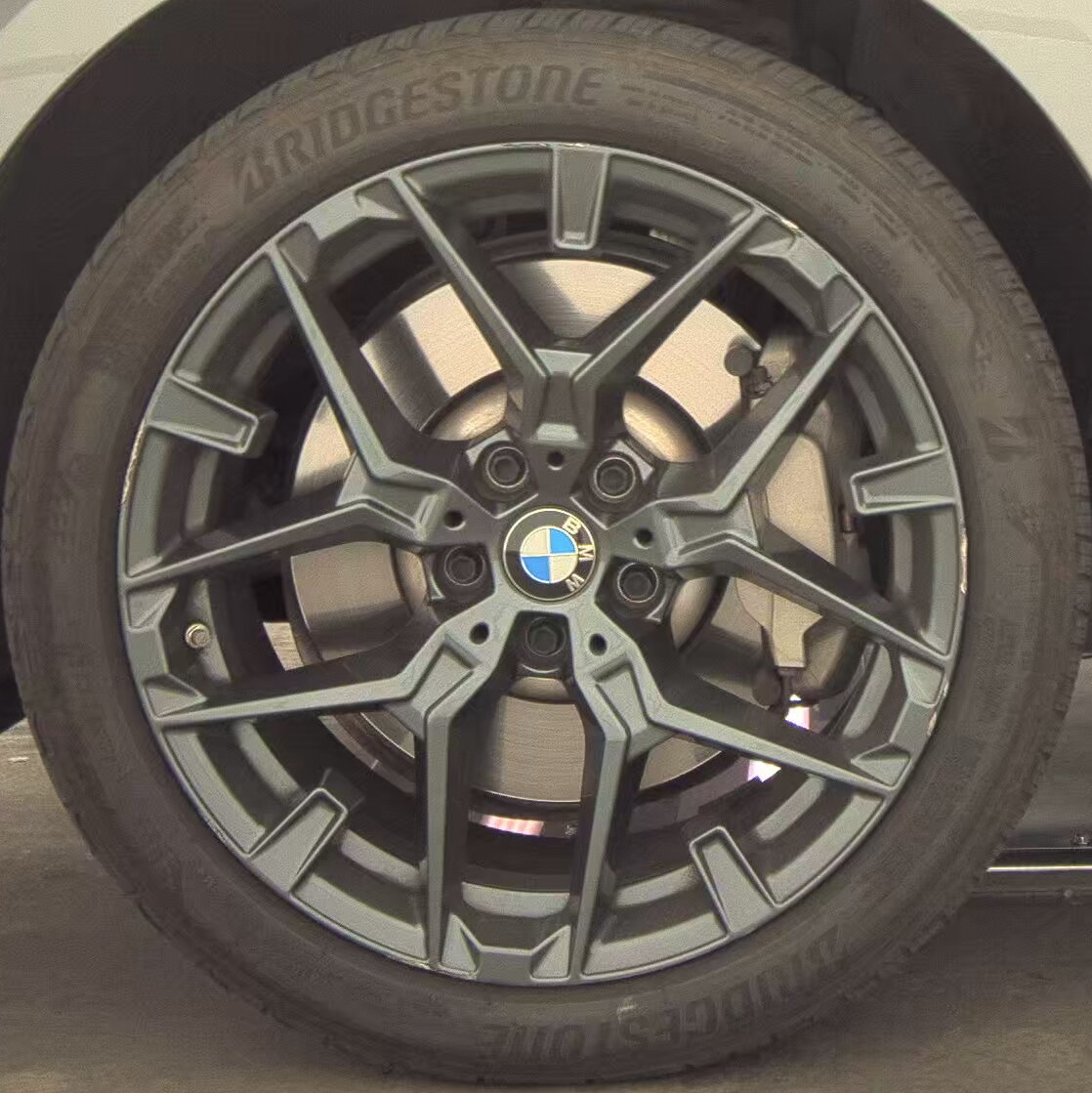 2025 BMW 3 Series 330i RWD