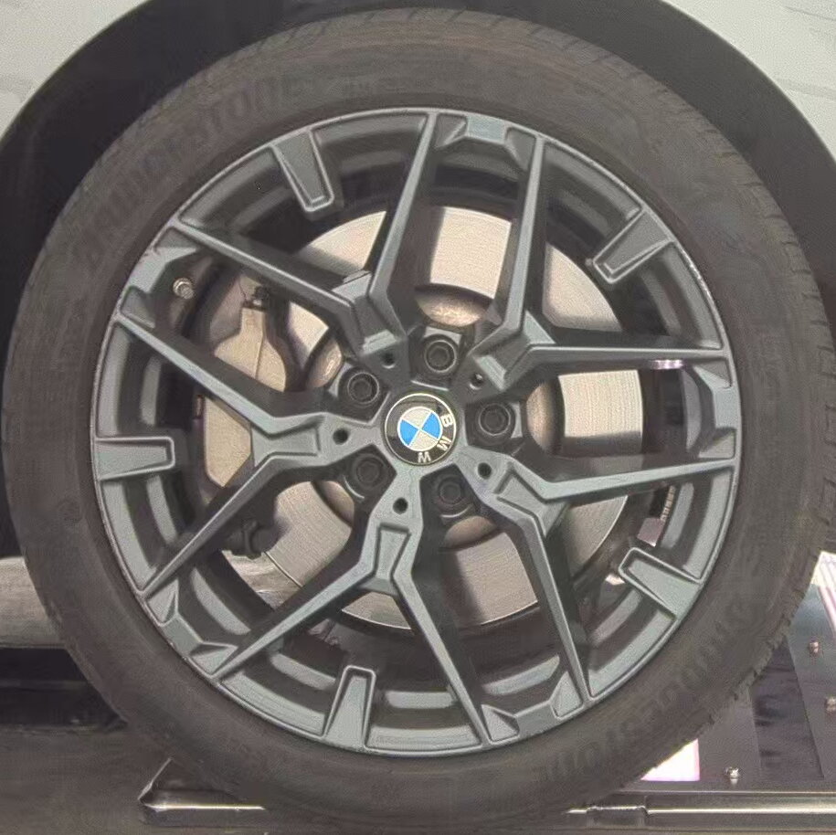 2025 BMW 3 Series 330i RWD