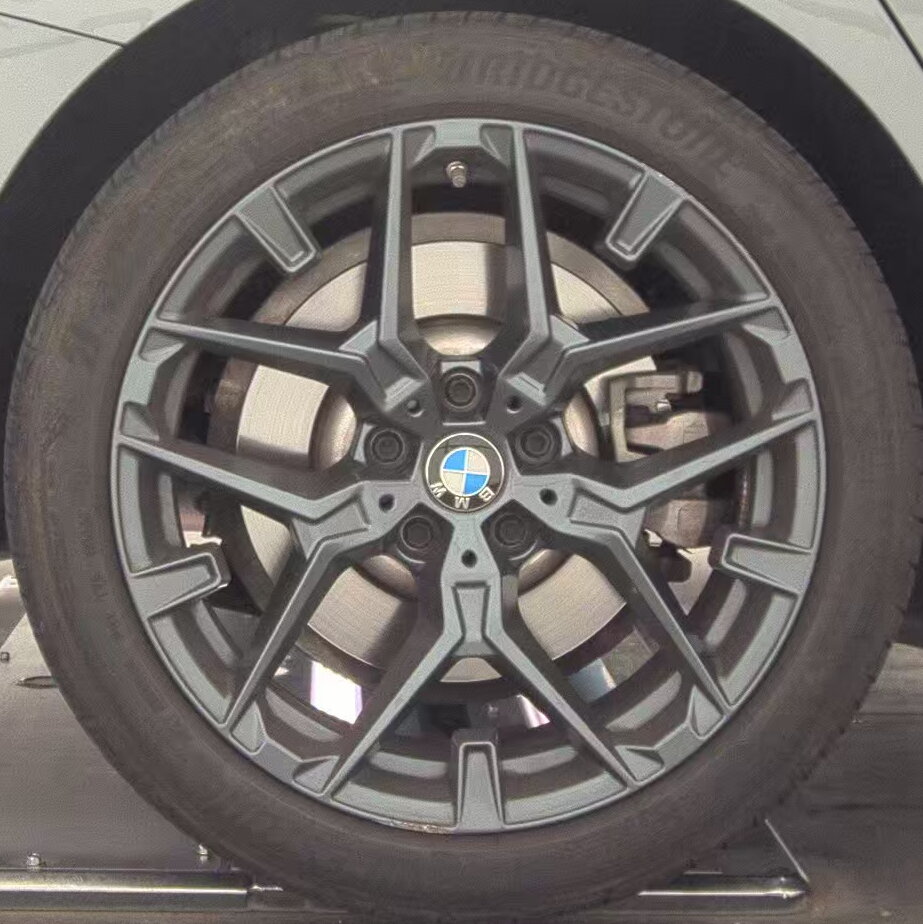 2025 BMW 3 Series 330i RWD