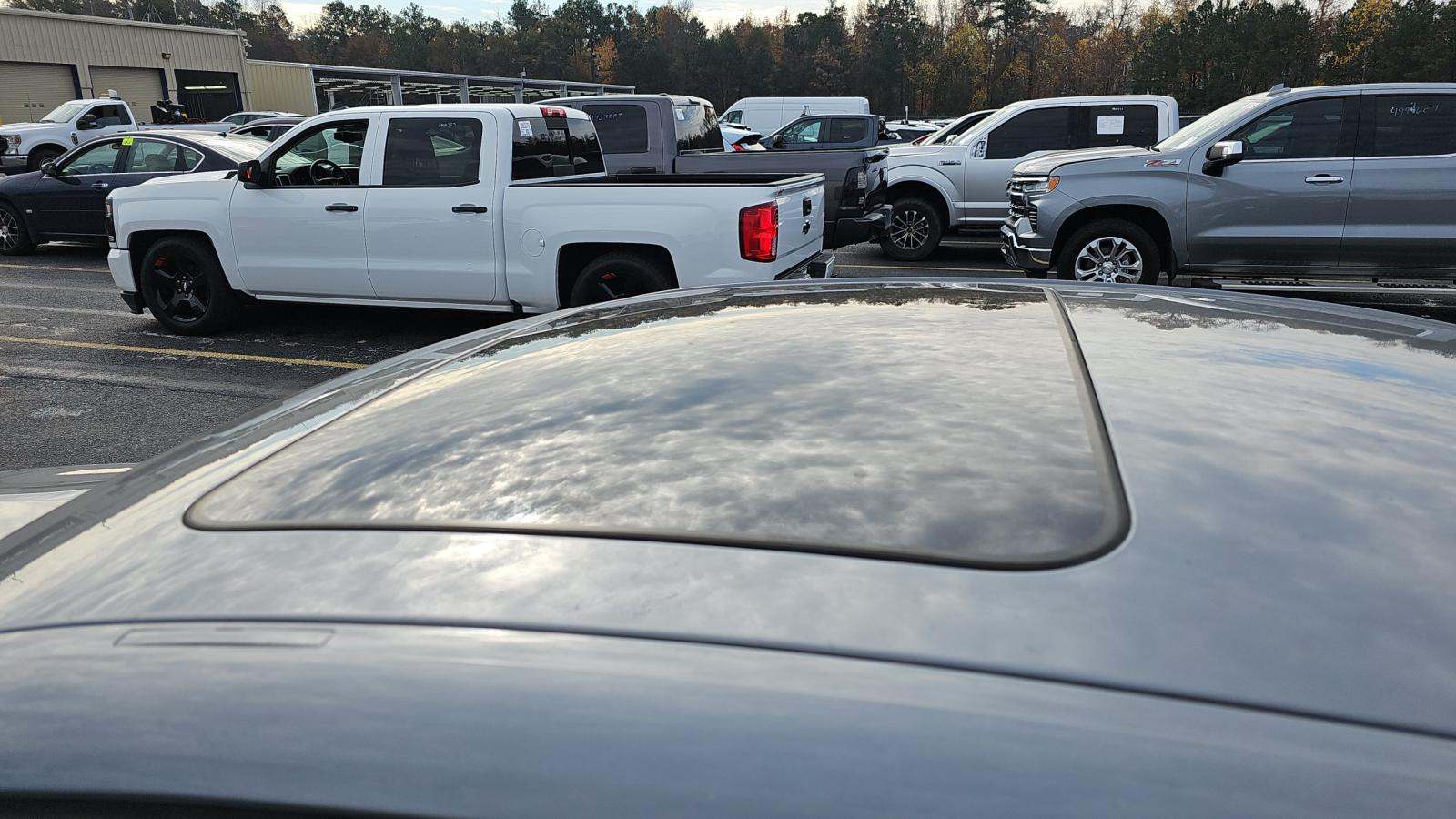 2025 BMW 3 Series 330i RWD