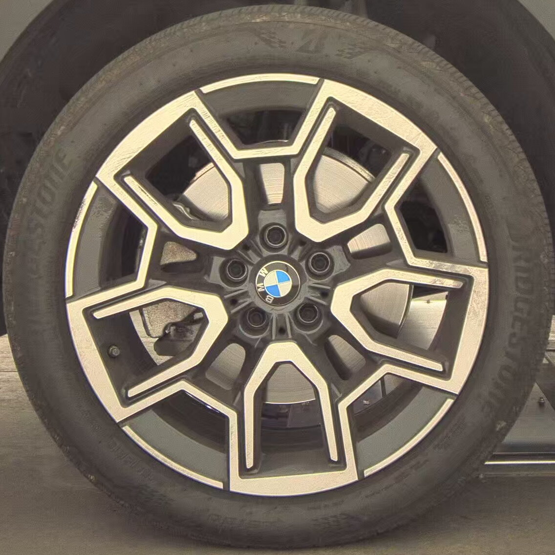 2025 BMW X2 xDrive28i AWD