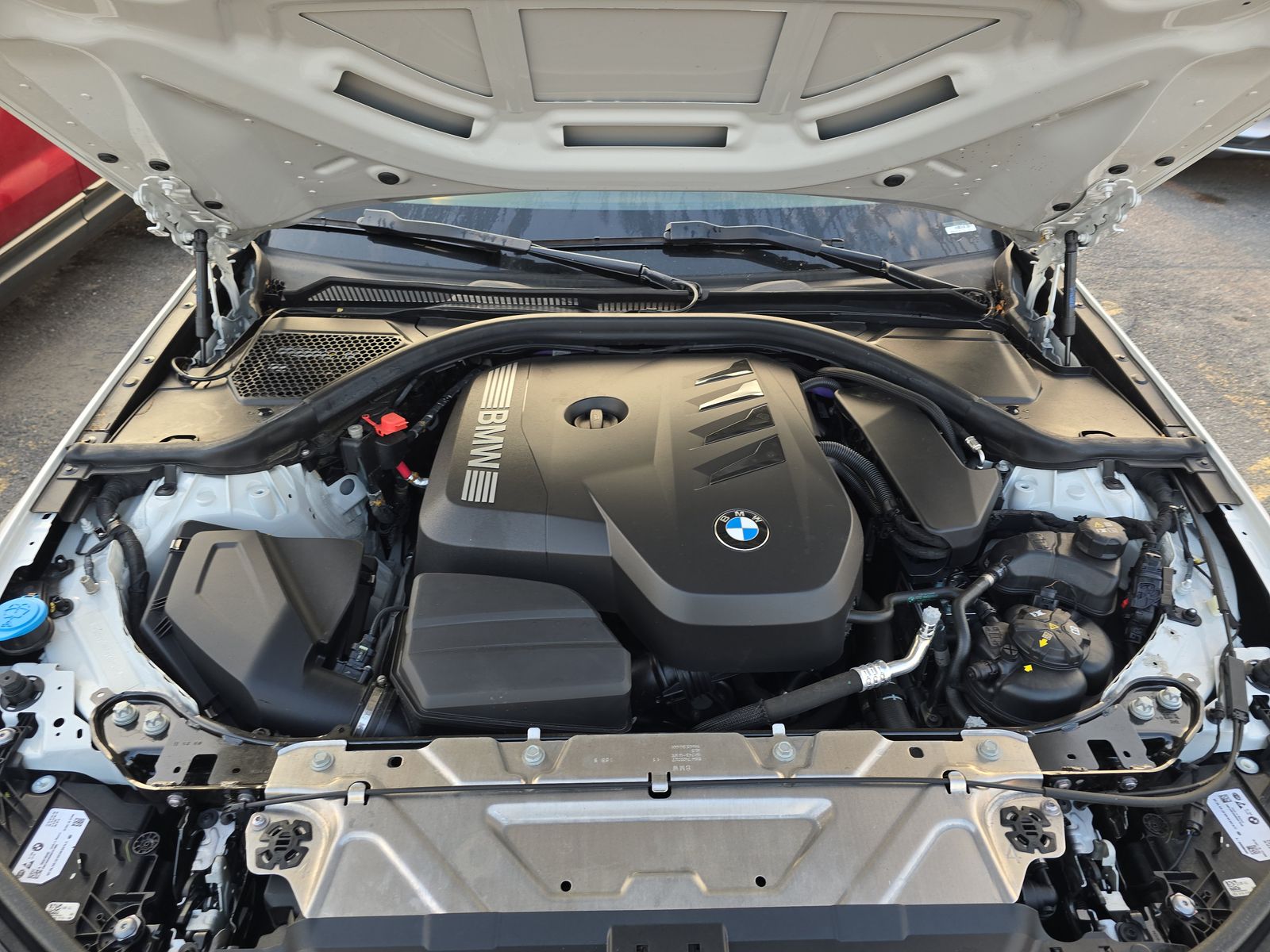 2025 BMW 3 Series 330i RWD